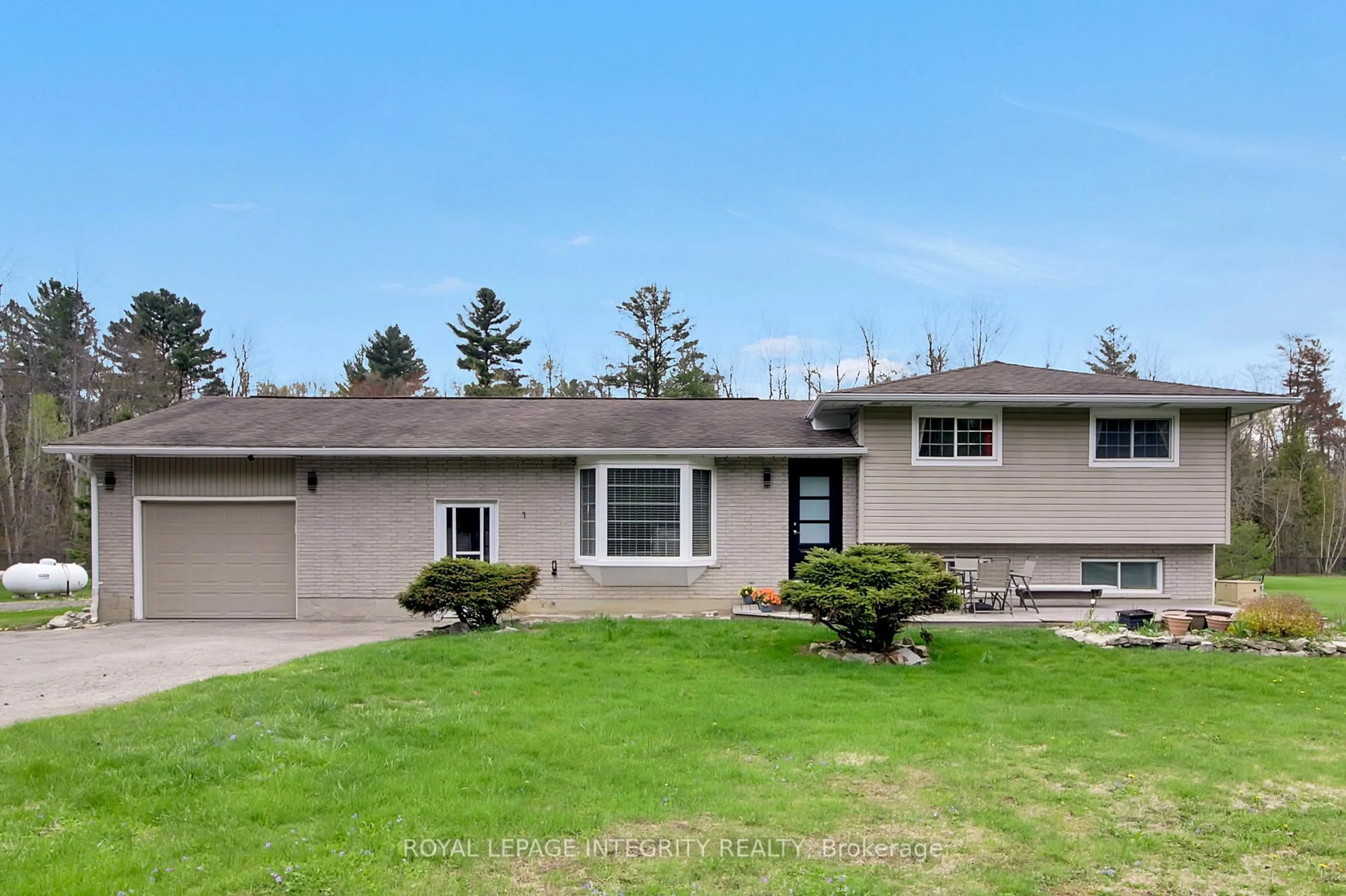 Home with vinyl exterior material, street for 4005 WEIR Rd, Augusta Ontario K0E 1X0