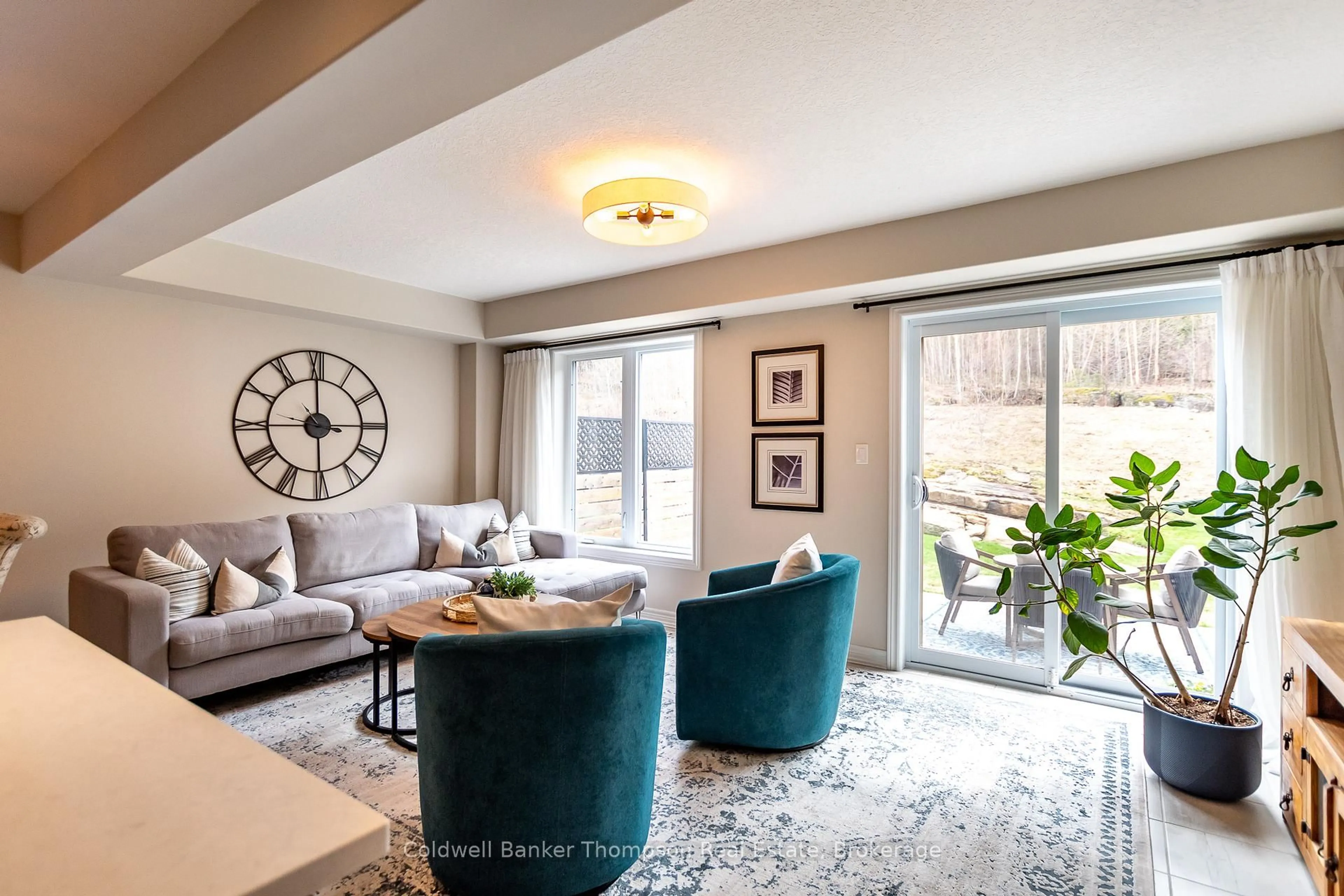 Living room with furniture, unknown for 17 Kelsey Madison Crt, Huntsville Ontario P1H 0E2