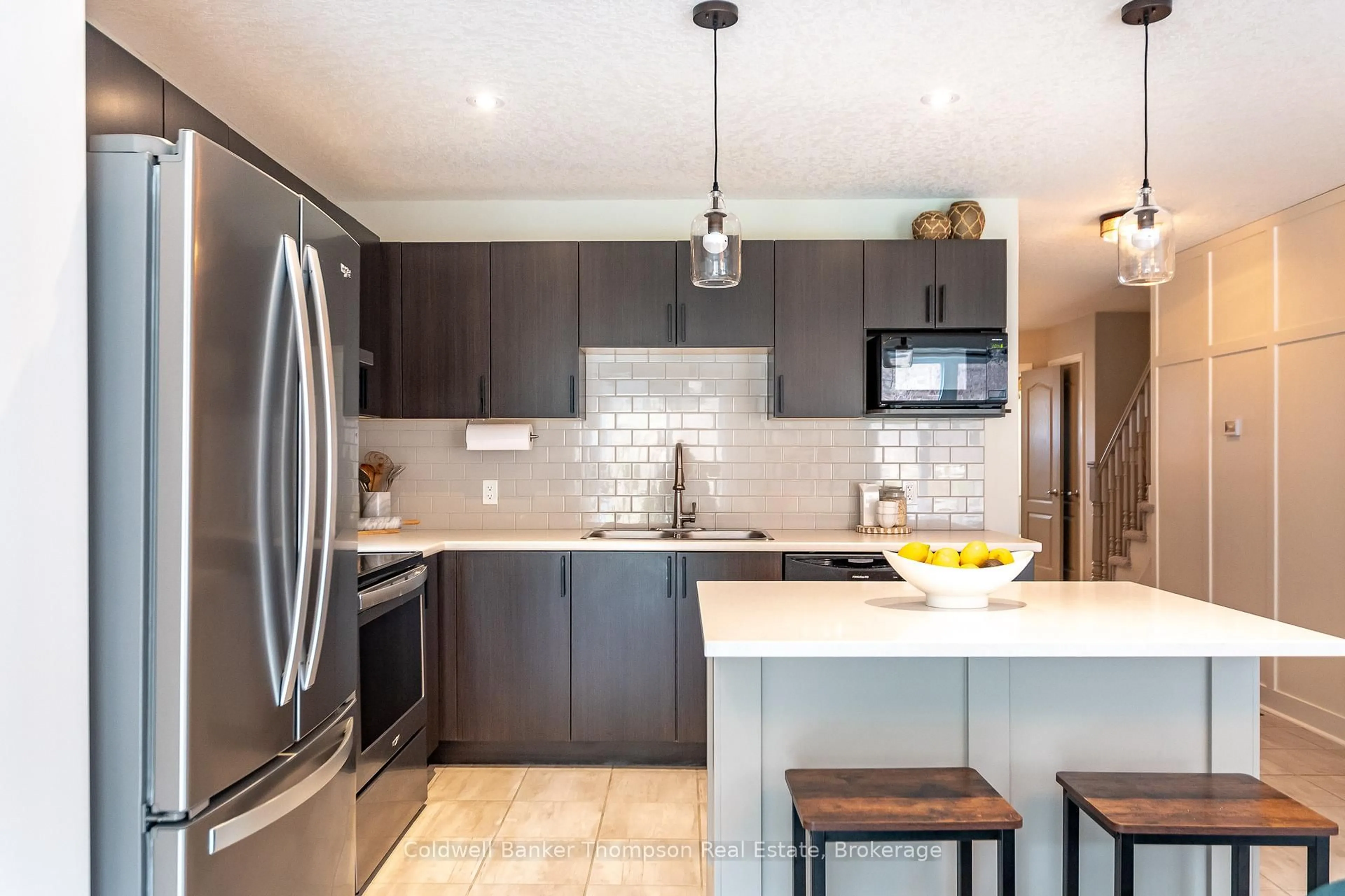 Contemporary kitchen, ceramic/tile floor for 17 Kelsey Madison Crt, Huntsville Ontario P1H 0E2