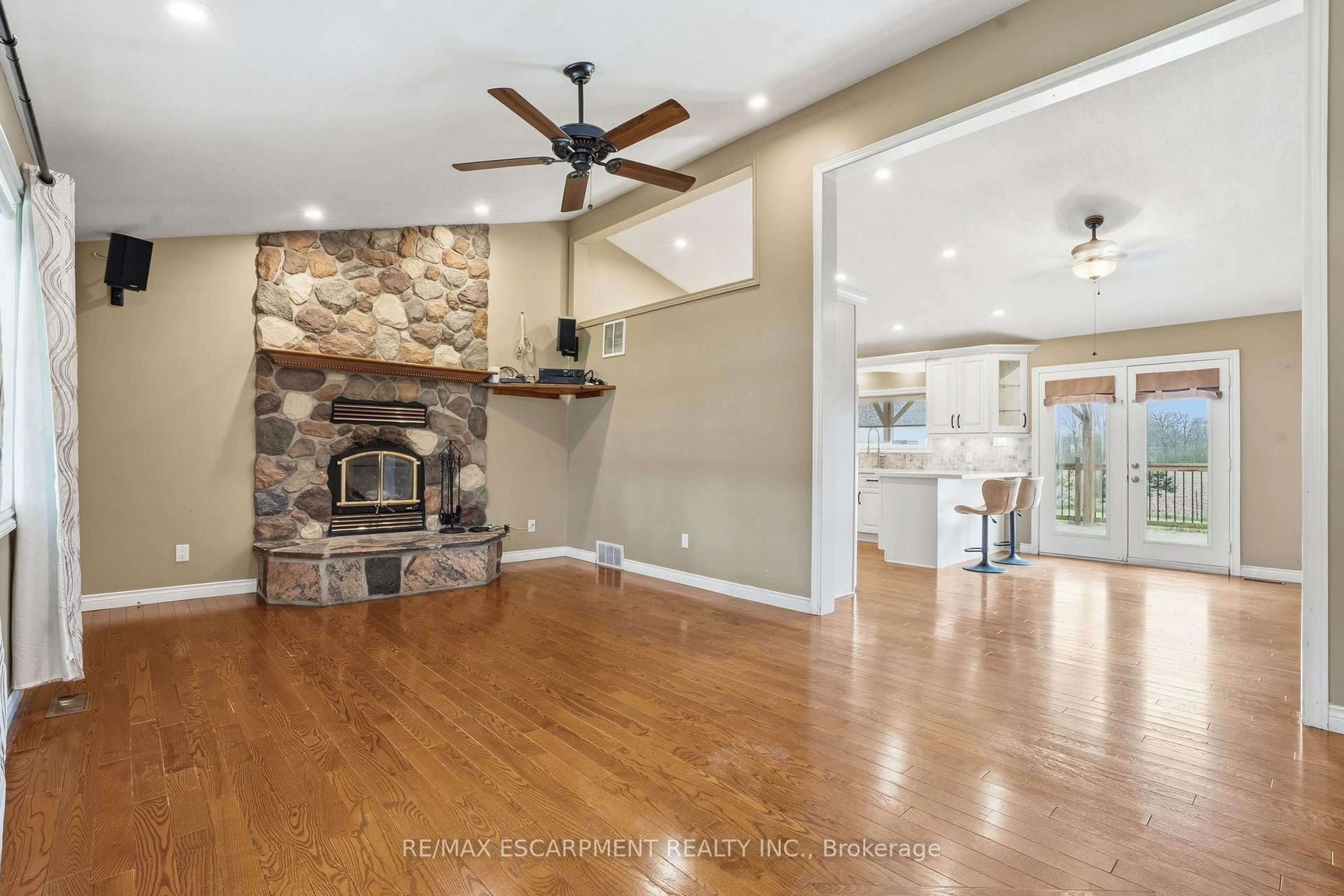 Unknown for 2410 Abingdon Rd, West Lincoln Ontario L0R 1E0