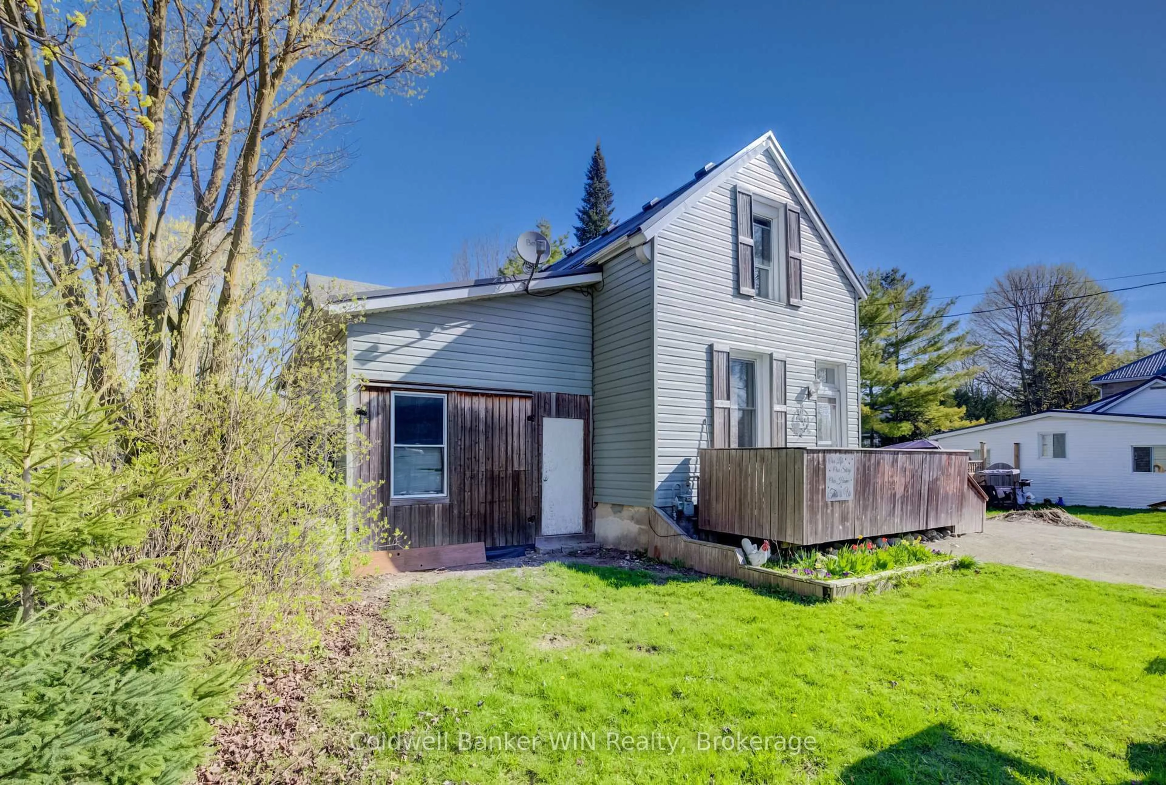 Unknown for 361 Waterloo St, Wellington North Ontario N0G 2L3
