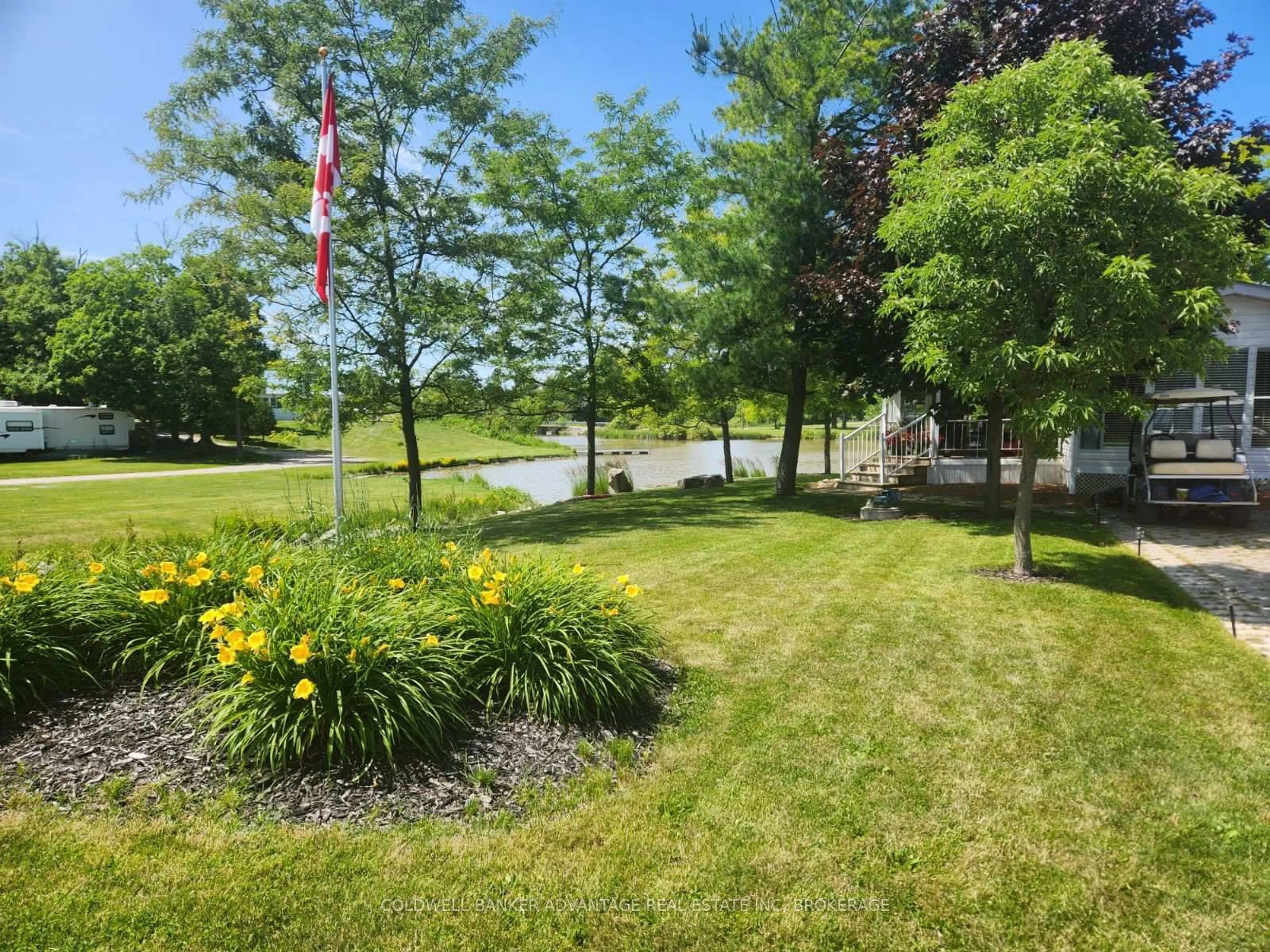 Patio, water/lake/river/ocean view for 2325 Victoria Ave #202, Pelham Ontario L0S 1C0