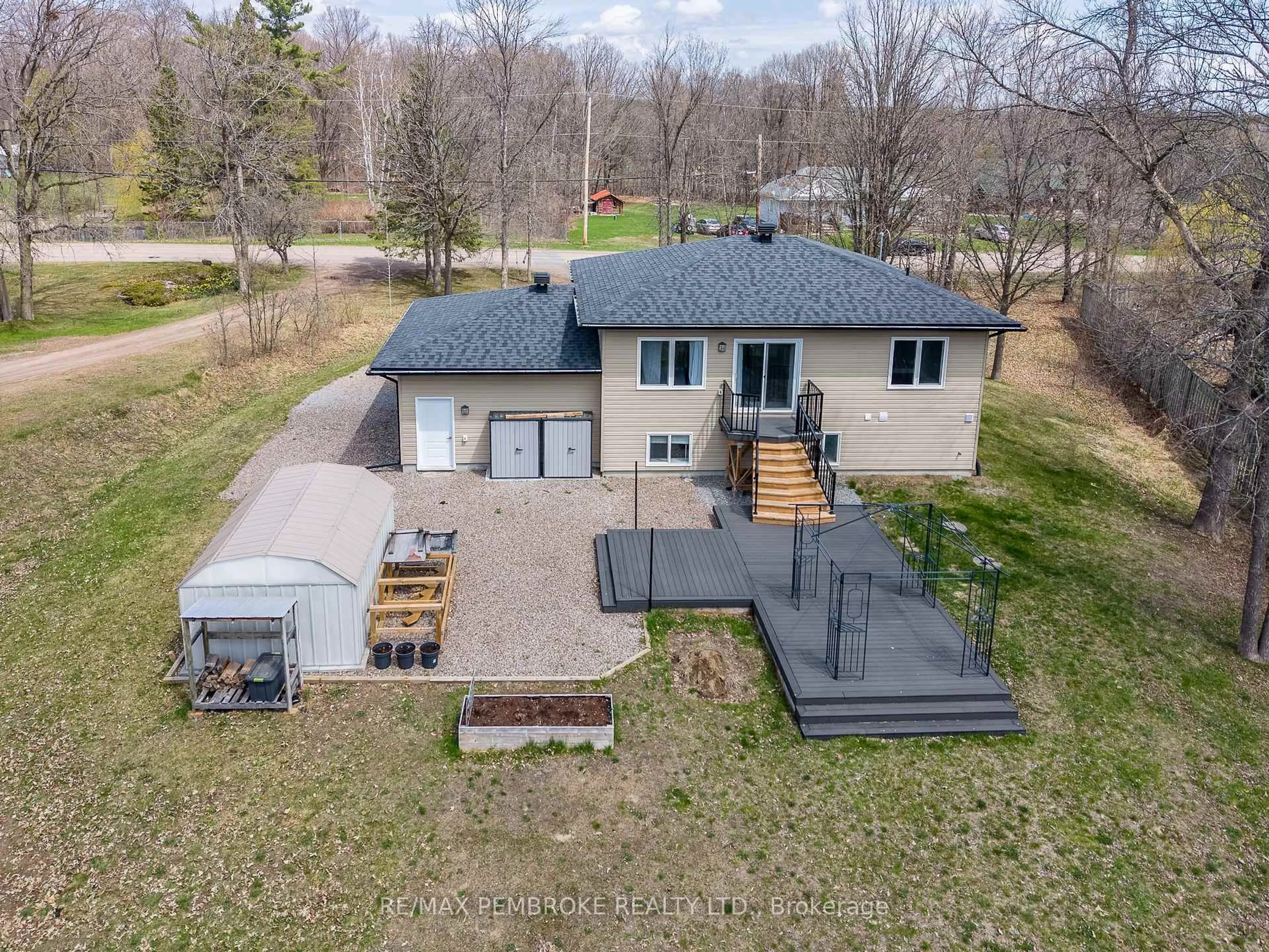 A pic from outside/outdoor area/front of a property/back of a property/a pic from drone, water/lake/river/ocean view for 166 Golf Course Rd, Pembroke Ontario K8A 7B1