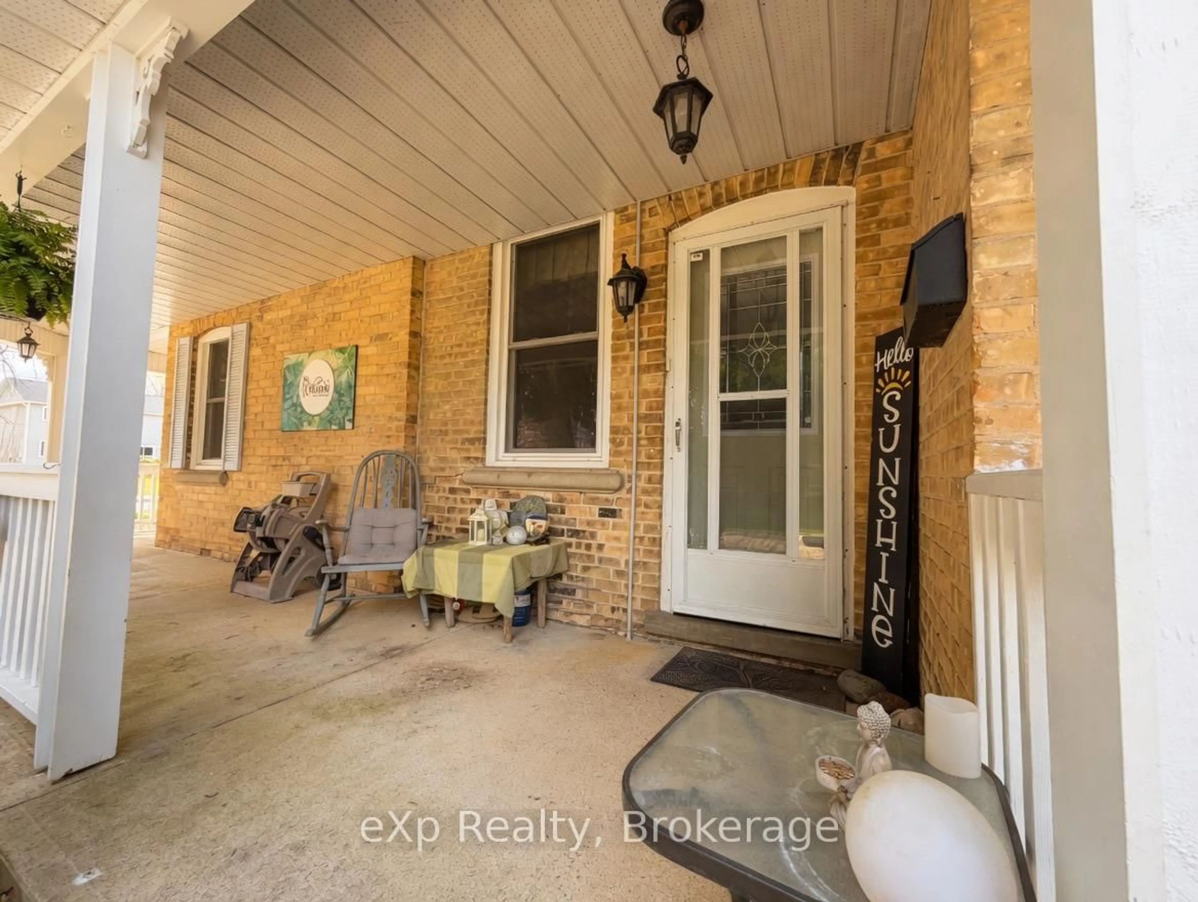 Indoor entryway for 192 3 Ave, Arran-Elderslie Ontario N0G 1L0