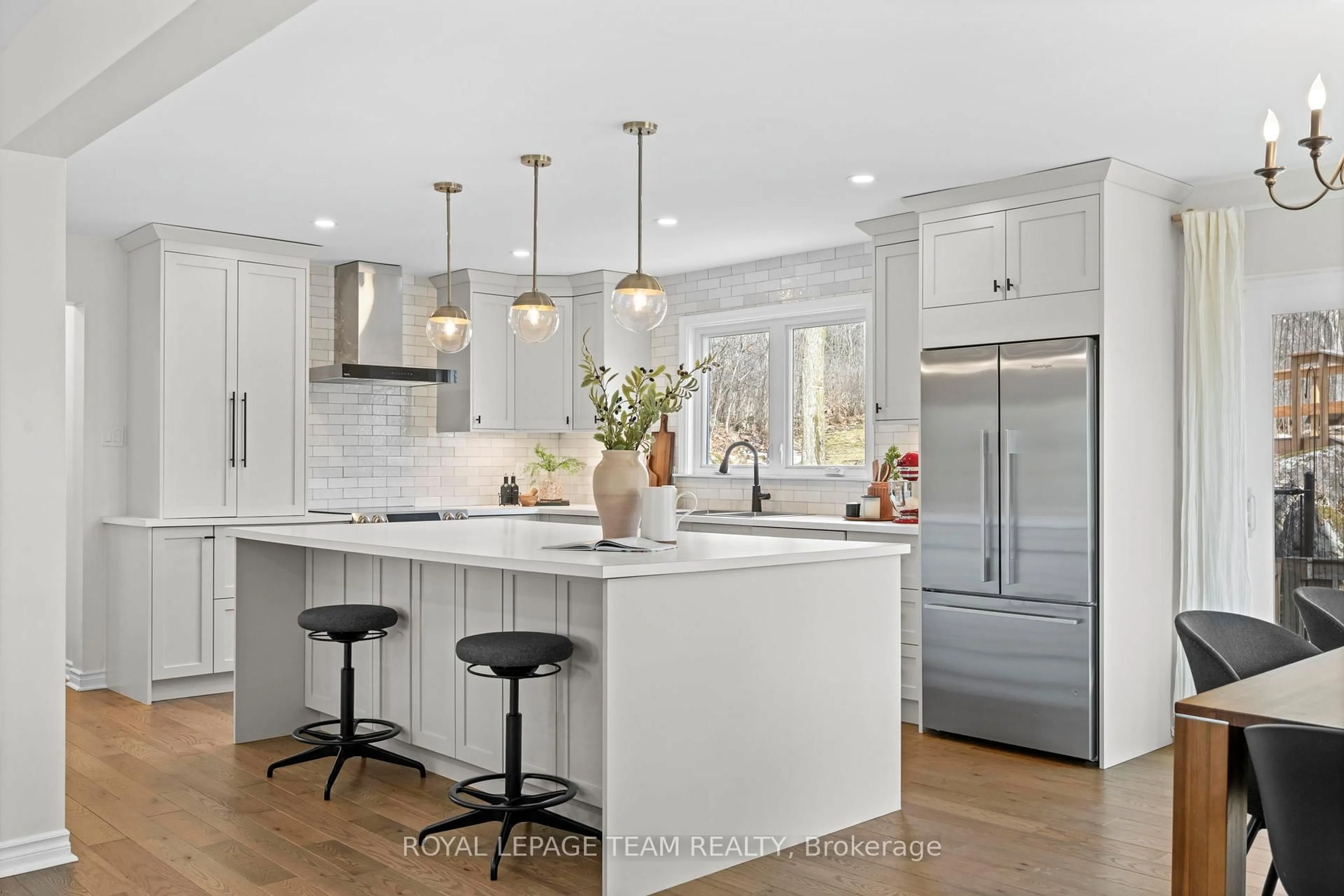 Contemporary kitchen, unknown for 1783 Old Carp Rd, Carp Ontario K0A 1L0