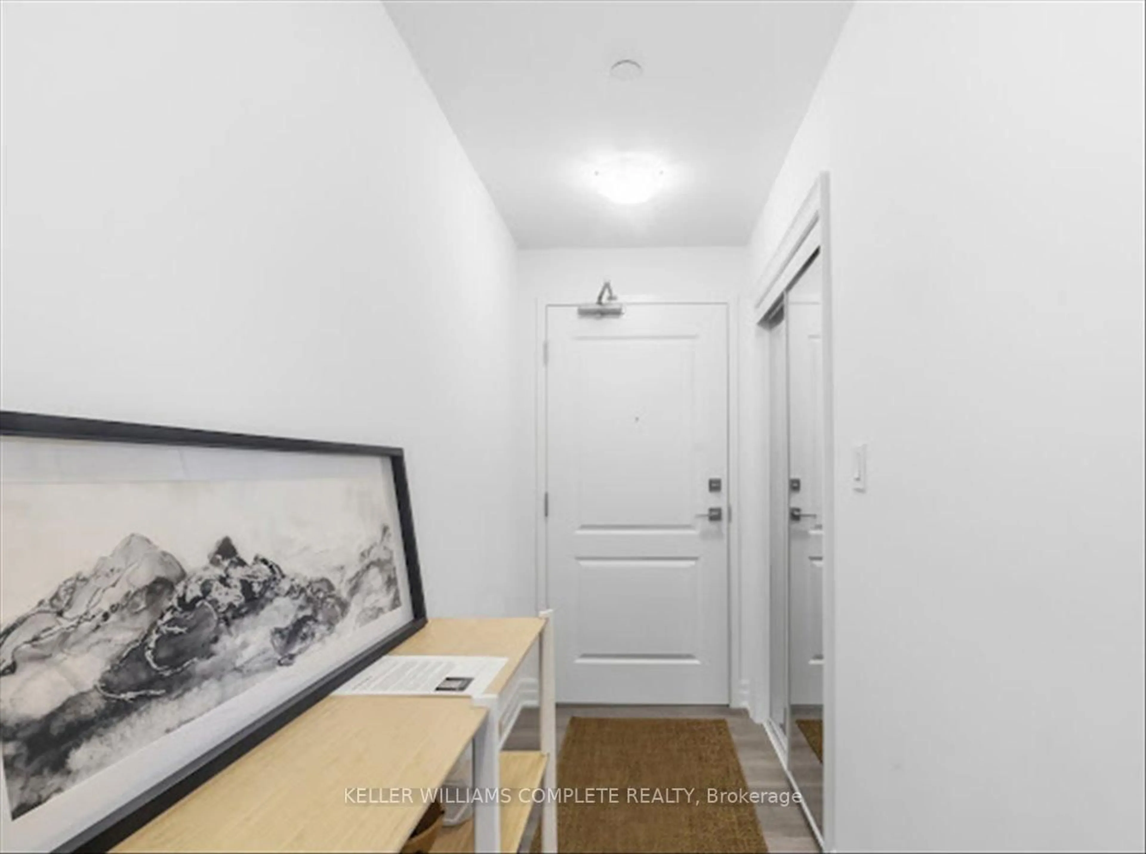 Indoor entryway for 460 Dundas St #1109, Hamilton Ontario L8B 2A5