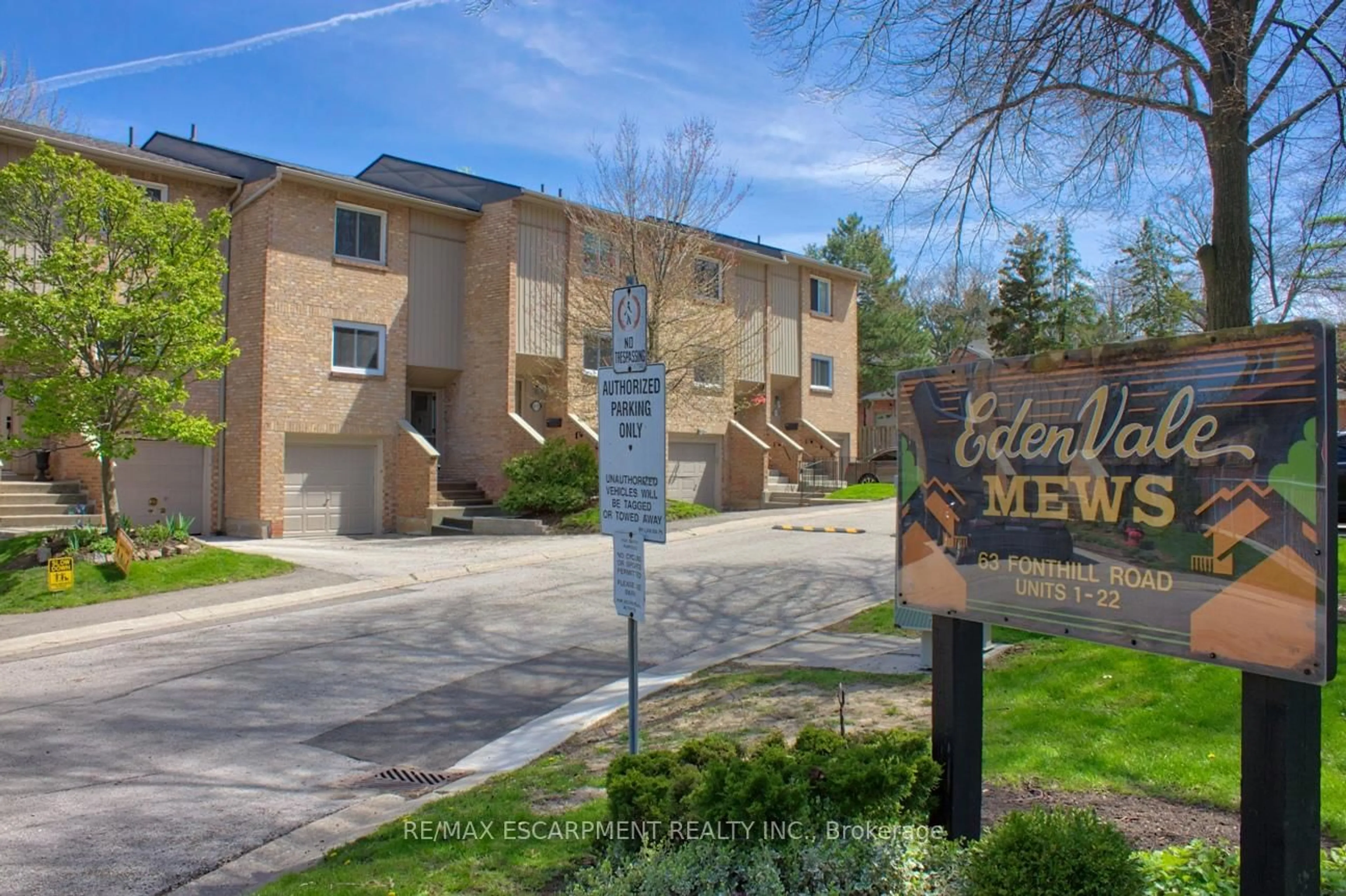 Unknown for 63 Fonthill Rd #4, Hamilton Ontario L9C 6T1