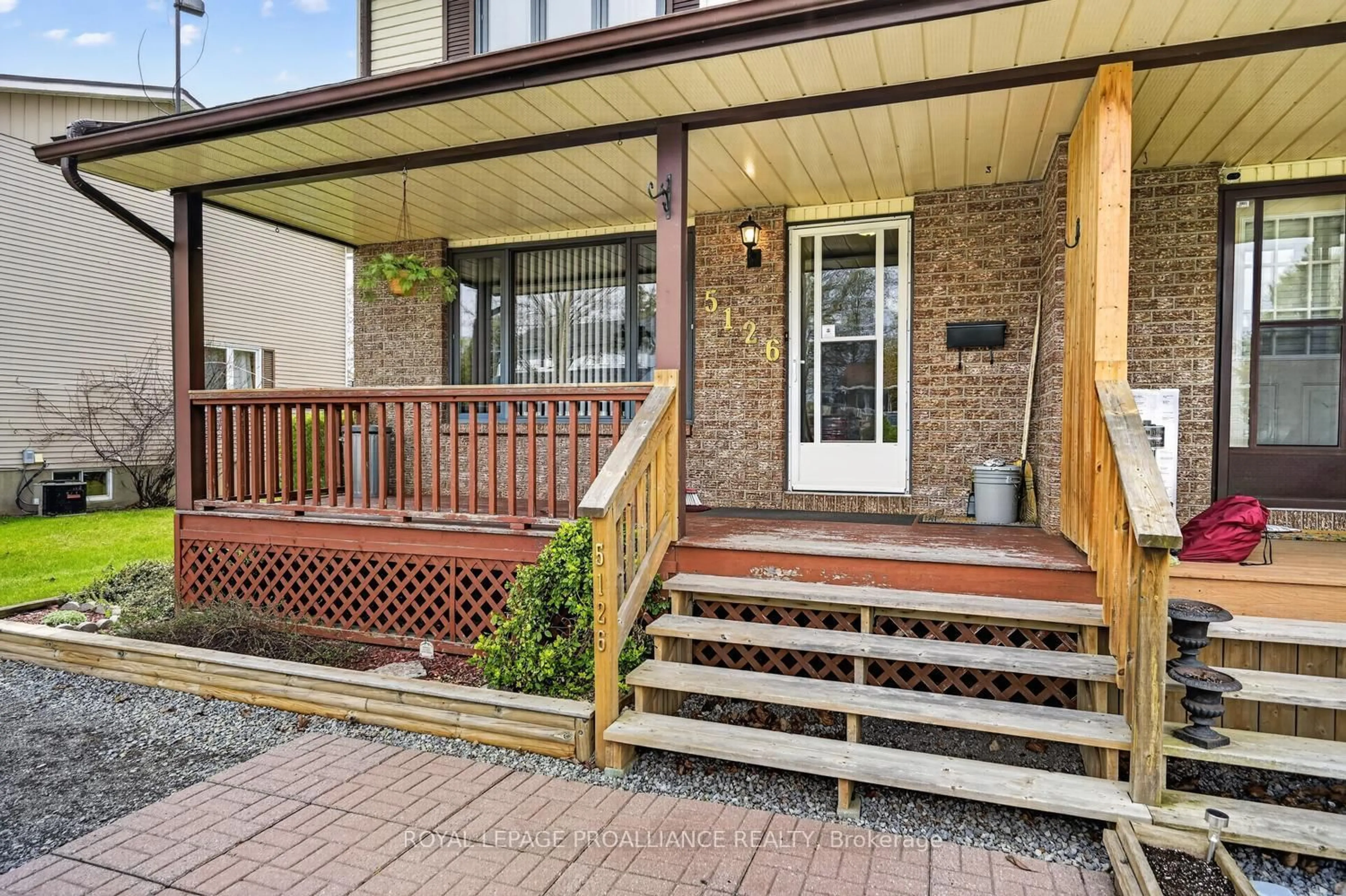 Unknown for 5126 Meadowland Dr, Edwardsburgh/Cardinal Ontario K0E 1E0