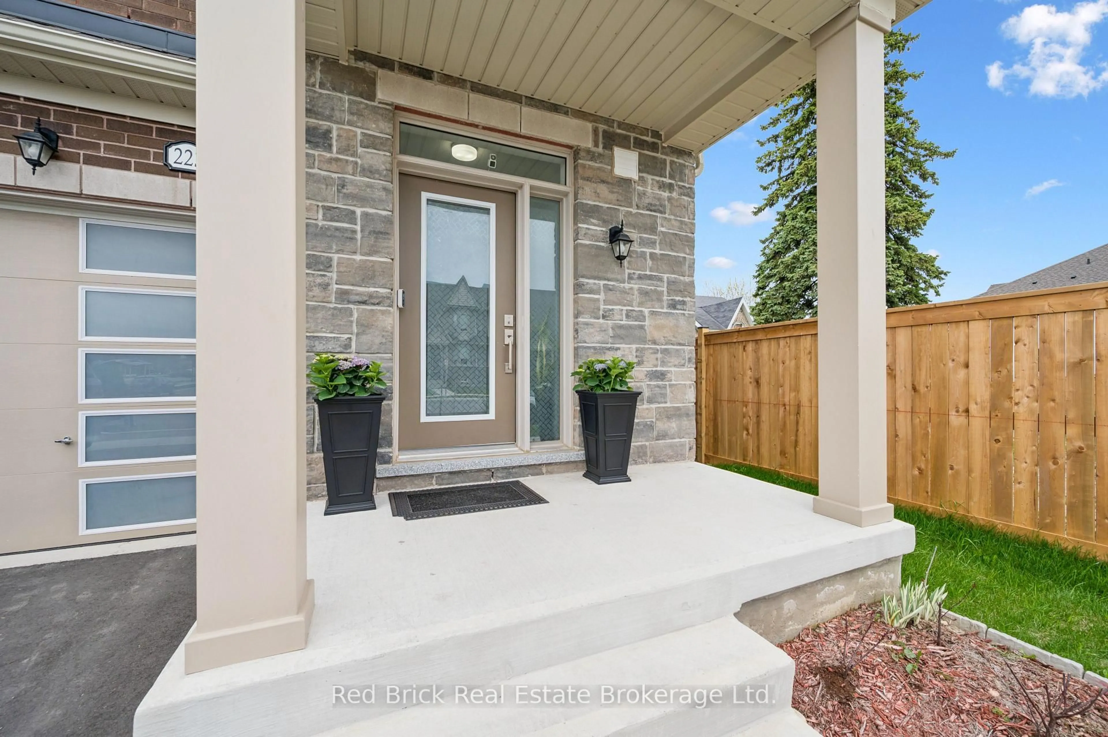 Indoor entryway for 223 Farley Rd, Centre Wellington Ontario N1M 0J2