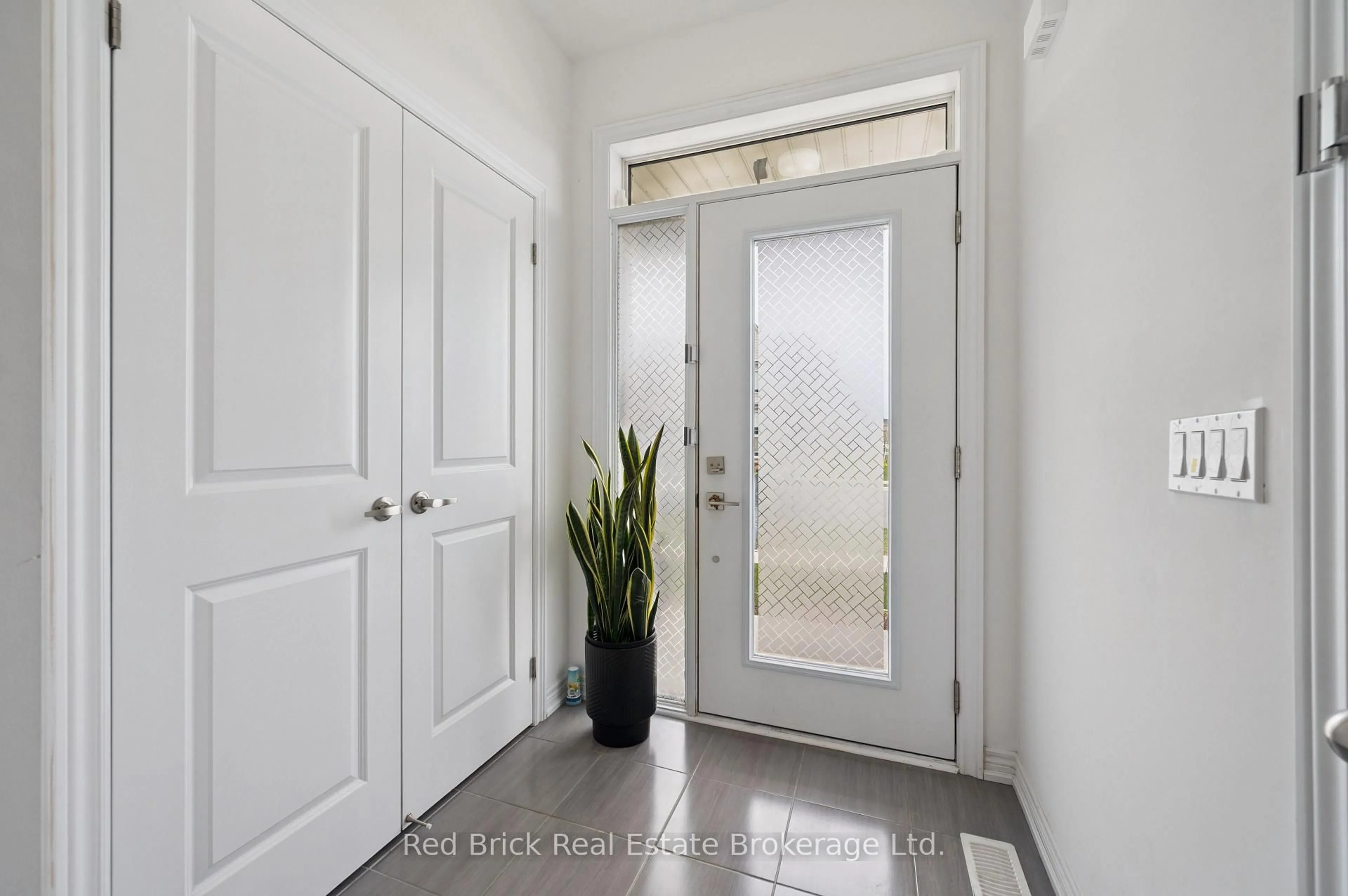 Indoor entryway for 223 Farley Rd, Centre Wellington Ontario N1M 0J2