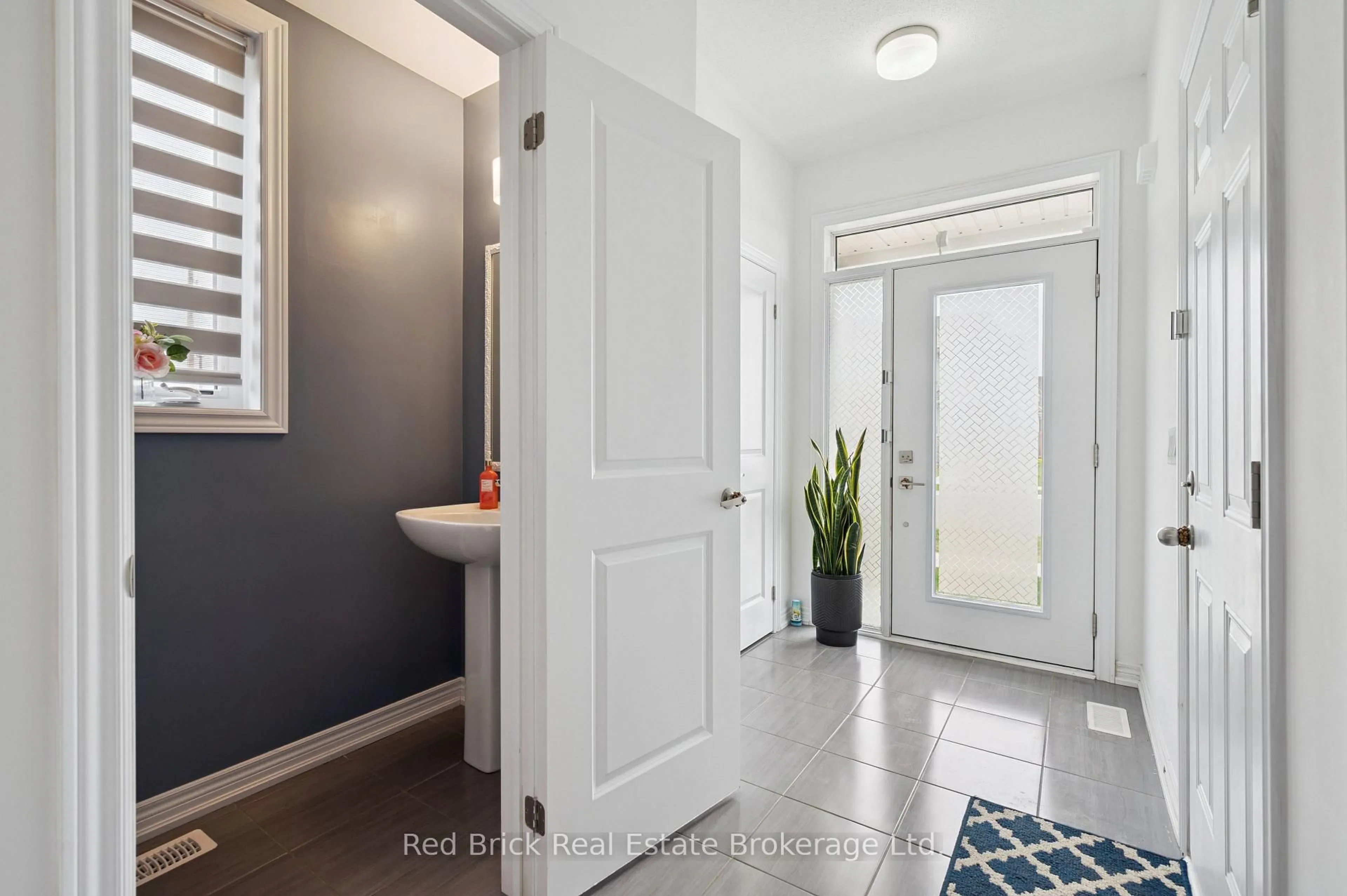 Indoor entryway for 223 Farley Rd, Centre Wellington Ontario N1M 0J2