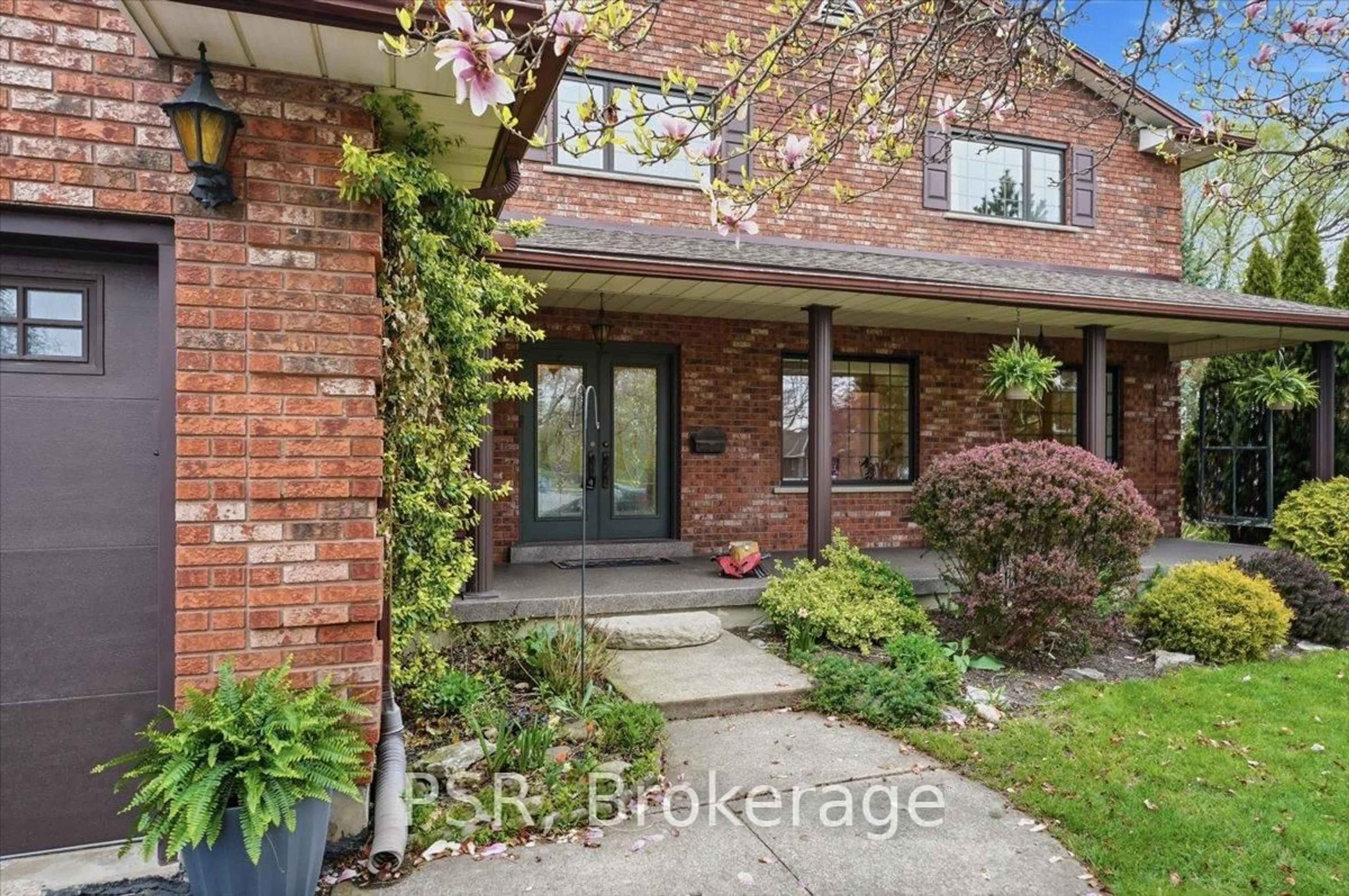 Unknown for 76 Walts St, Welland Ontario L3C 4J3