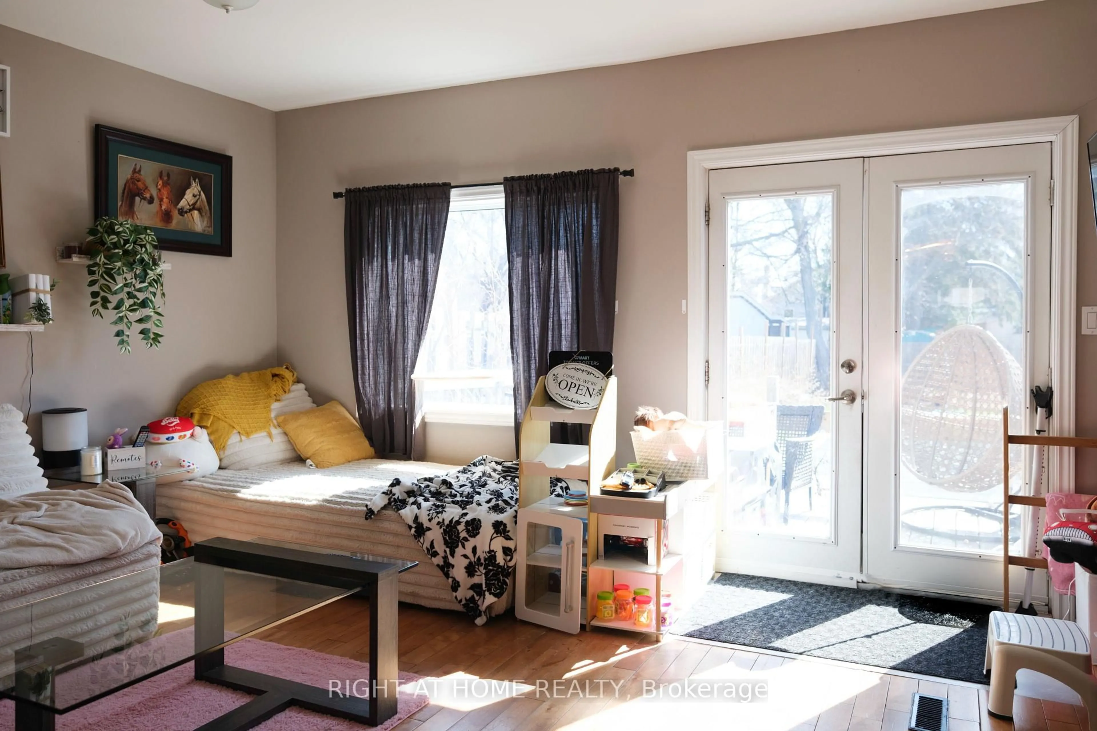 Unknown for 245 Harriet St, Arnprior Ontario K7S 2T4