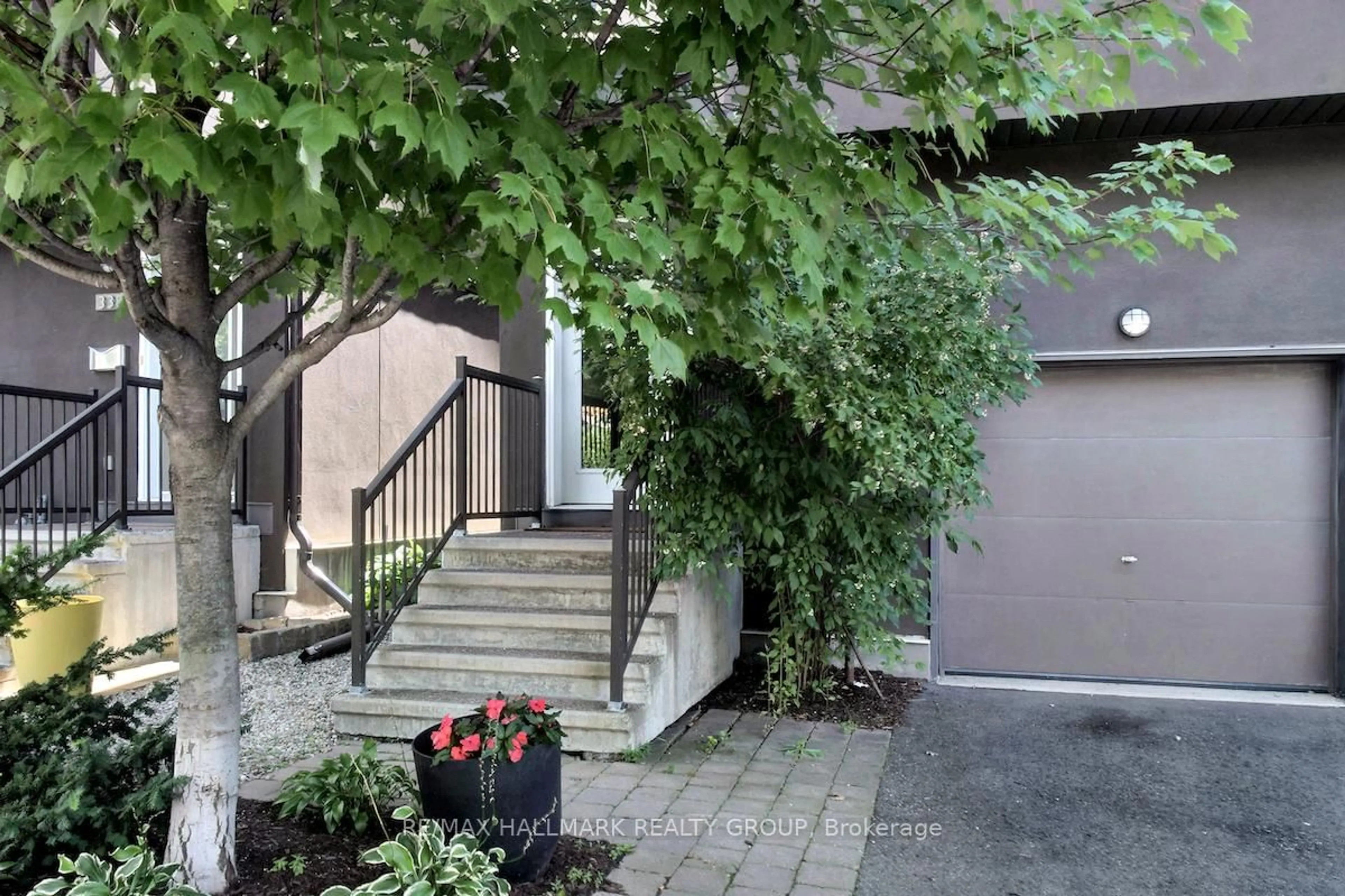 Unknown for 336 Boudreau St, Ottawa Ontario K1L 0A7