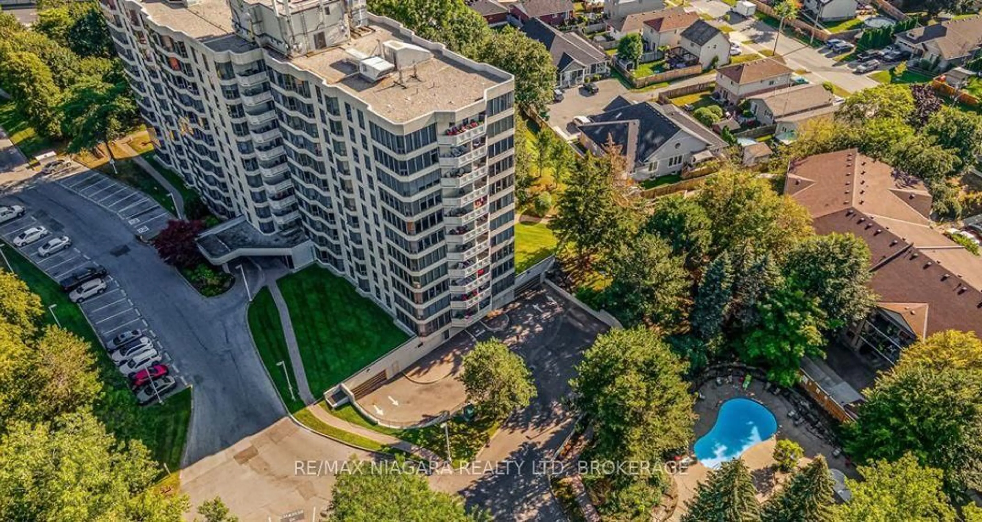 A pic from outside/outdoor area/front of a property/back of a property/a pic from drone, city buildings view from balcony for 81 Scott St #601, St. Catharines Ontario L2N 7L5
