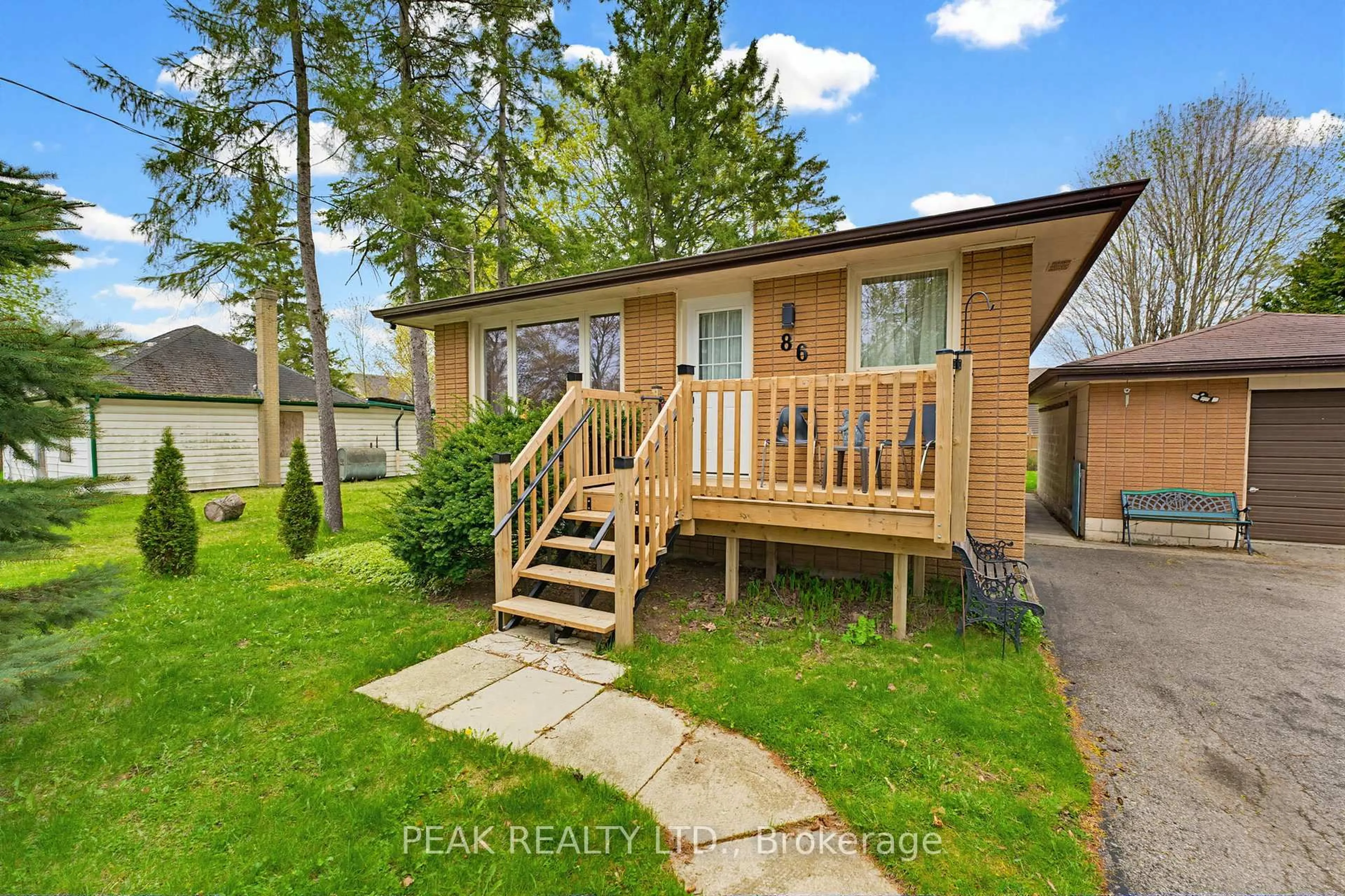Unknown for 86 Oak Ave, Brant Ontario N3L 3C8