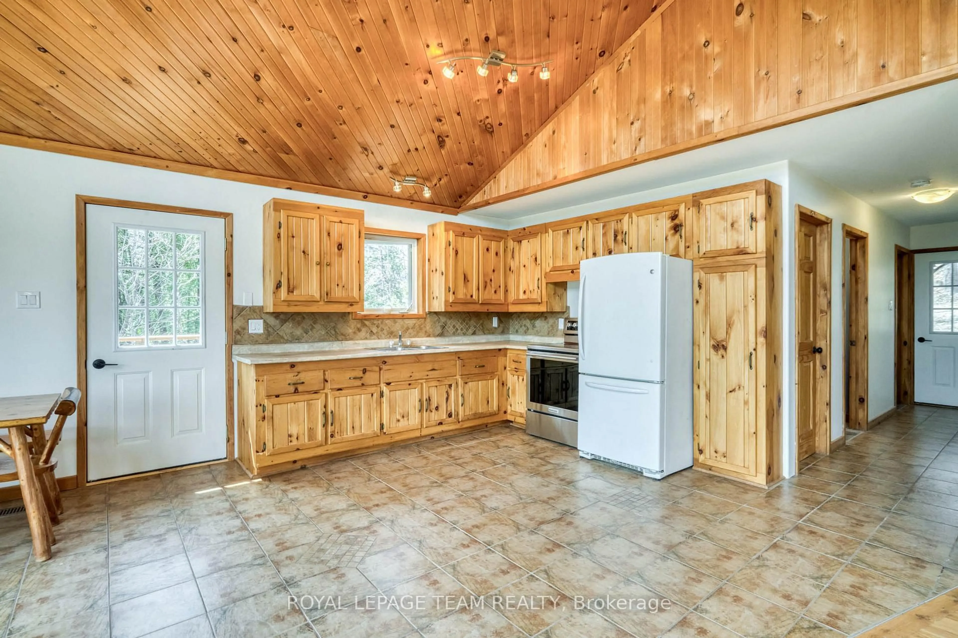Open concept kitchen, unknown for 1139 B North Shore Estates Lane, Ompah Ontario K0H 2J0