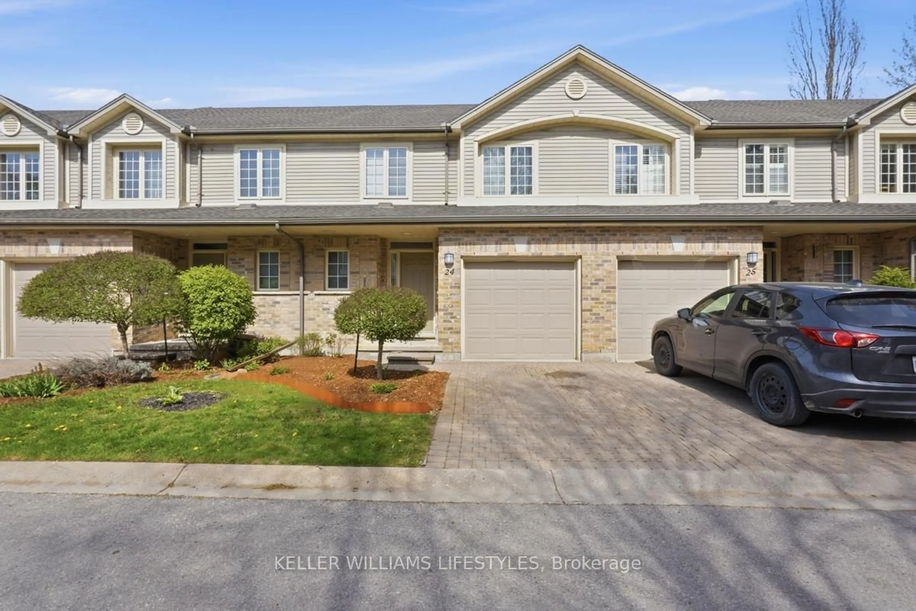 A pic from outside/outdoor area/front of a property/back of a property/a pic from drone, street for 519 Riverside Dr #24, London North Ontario N6H 5J3