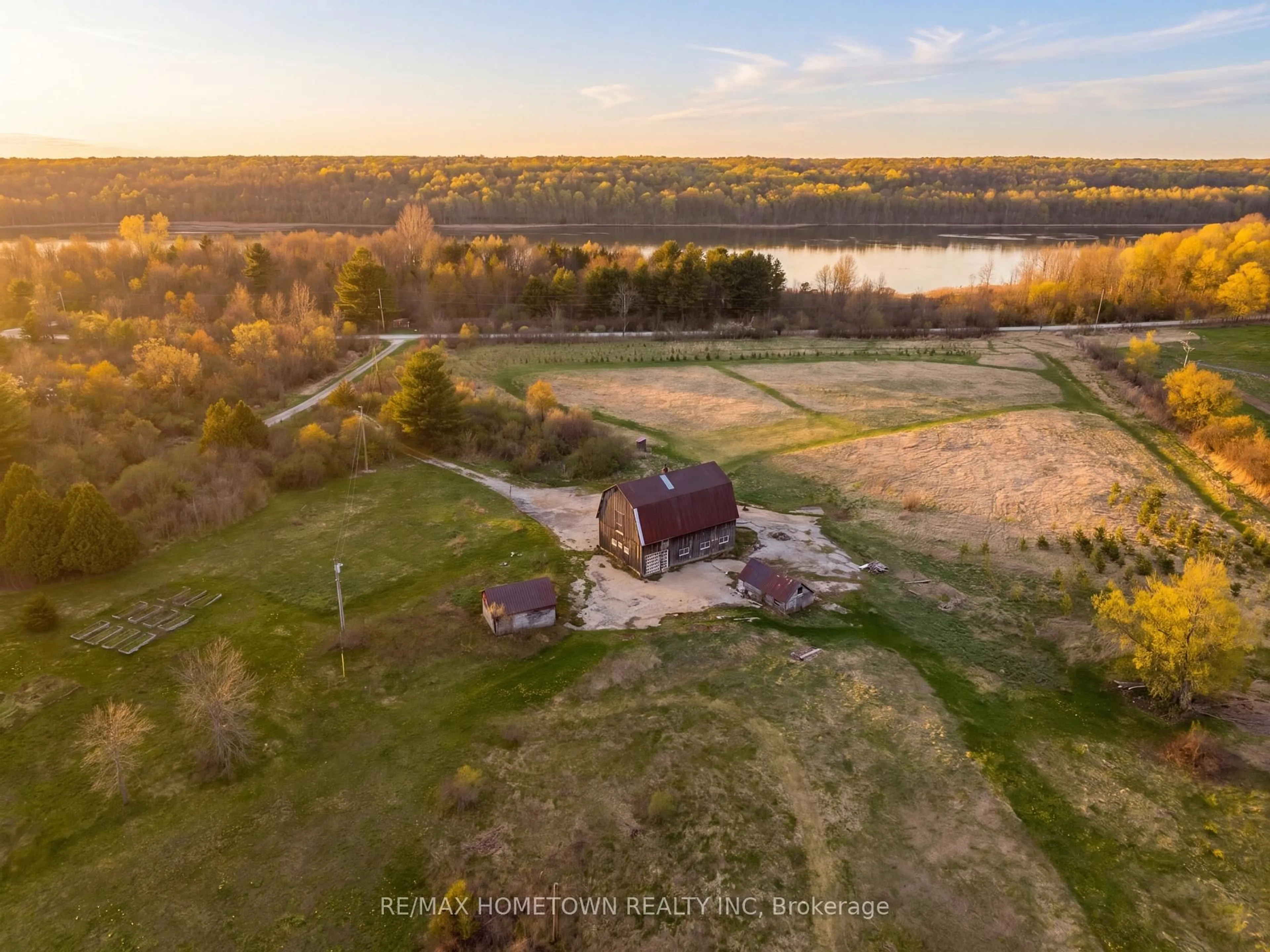 A pic from outside/outdoor area/front of a property/back of a property/a pic from drone, water/lake/river/ocean view for 630 Lake St, Rideau Lakes Ontario K0E 1G0