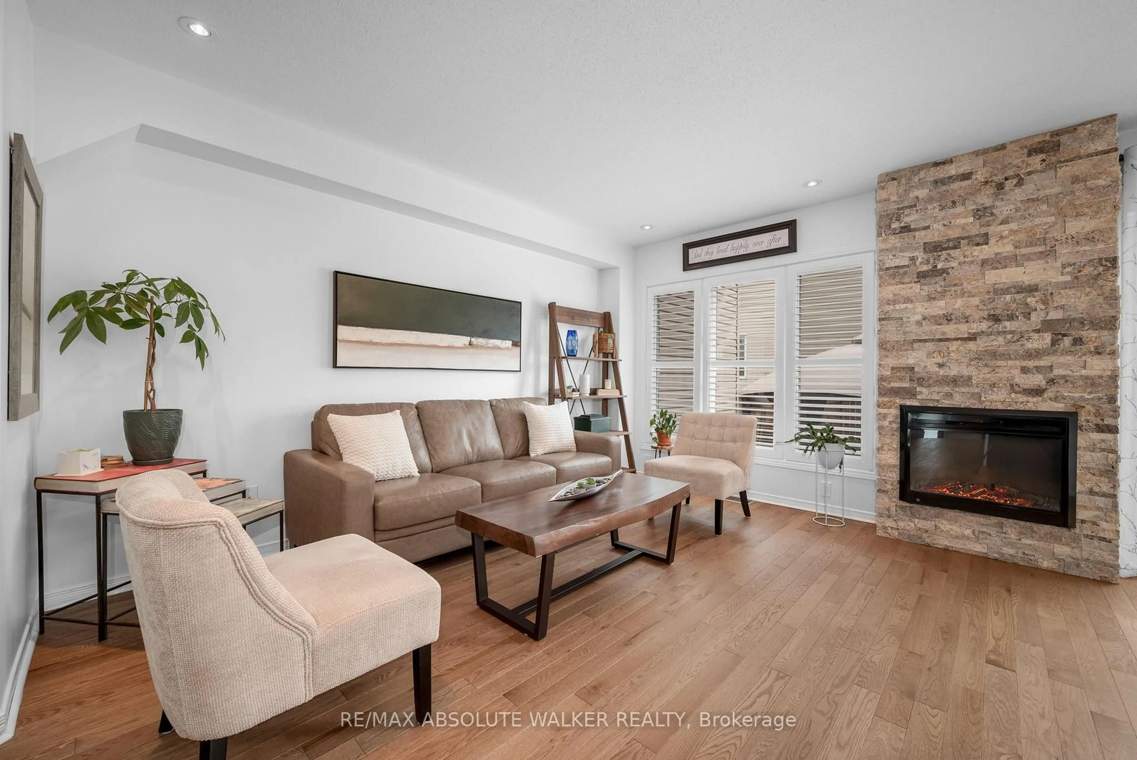 Living room with furniture, unknown for 279 Parkrose Private, Ottawa Ontario K4A 0N8