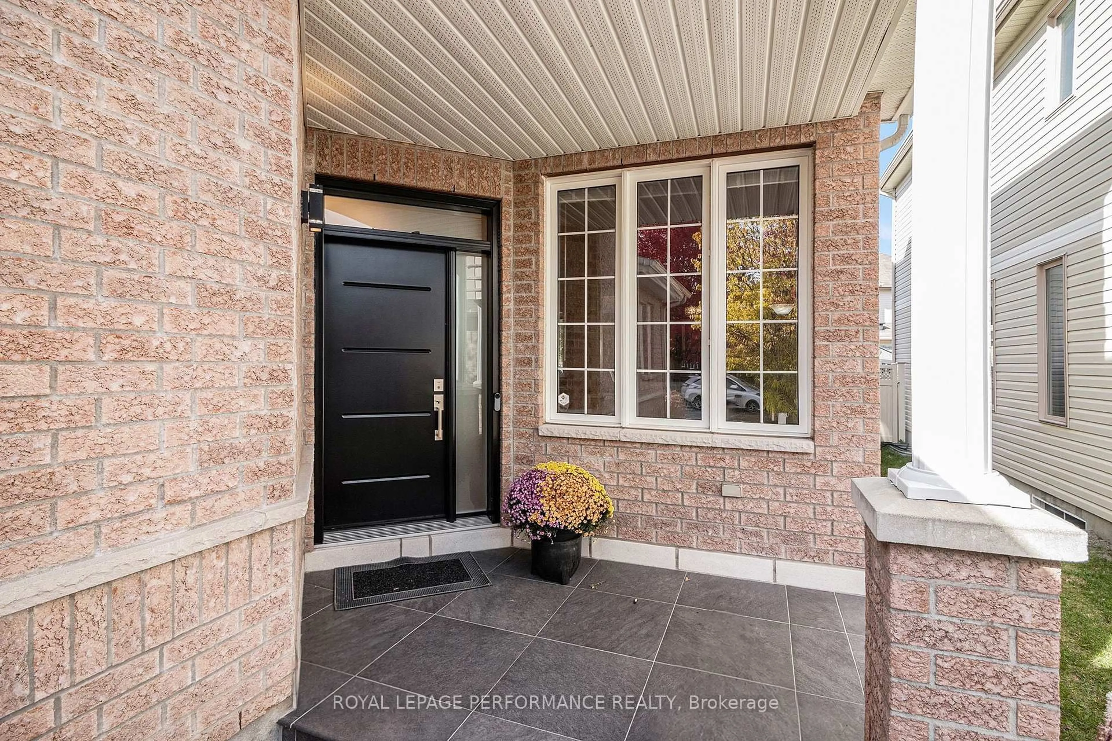 Unknown for 2247 Clendenan Cres, Ottawa Ontario K4A 4S9