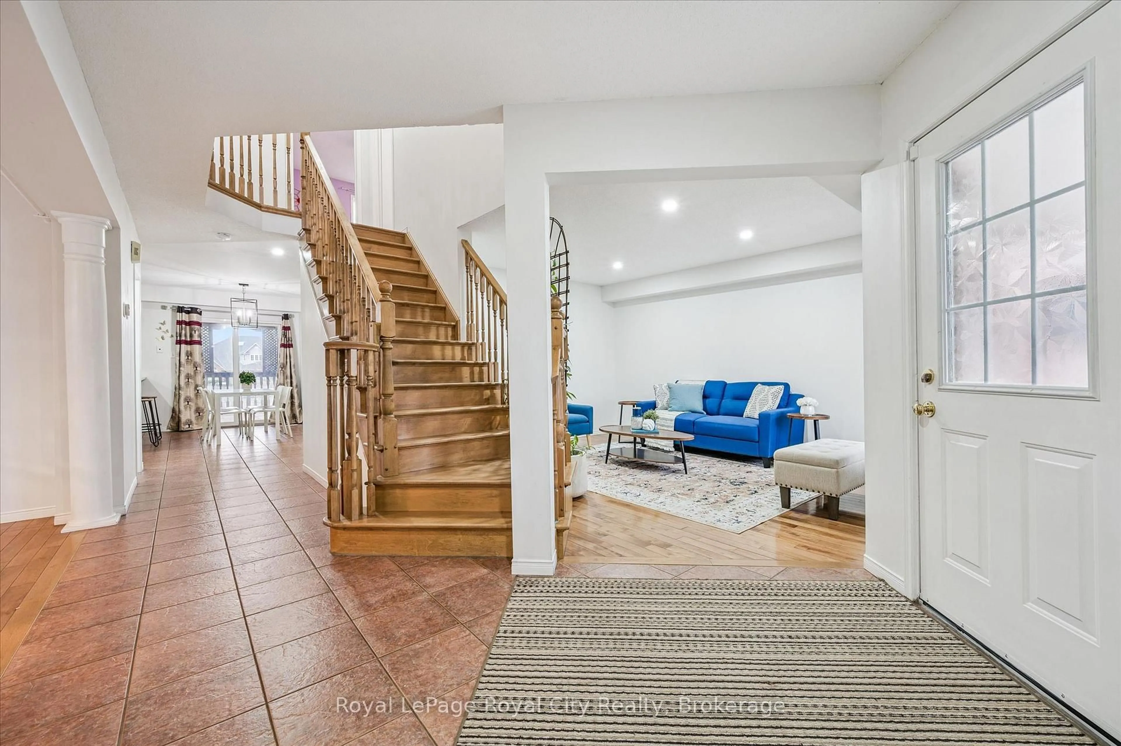 Indoor foyer for 64 Milson Cres, Guelph Ontario N1C 1G7