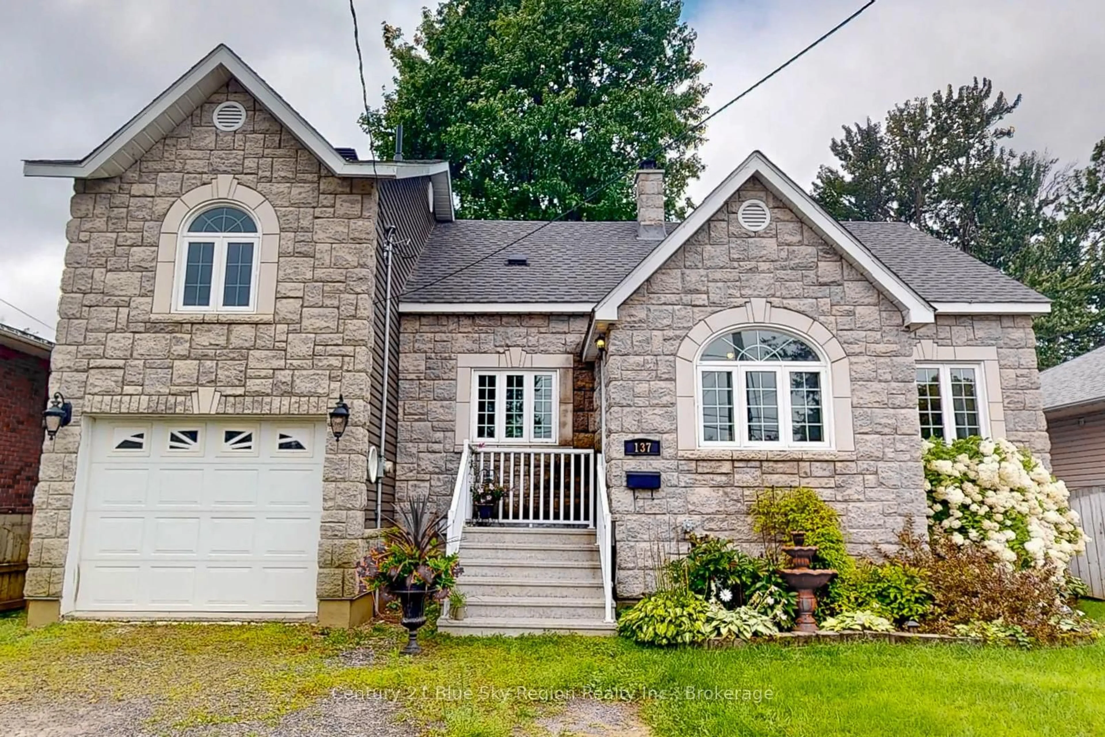 Unknown for 137 Whitney Ave, North Bay Ontario P1A 1Y7