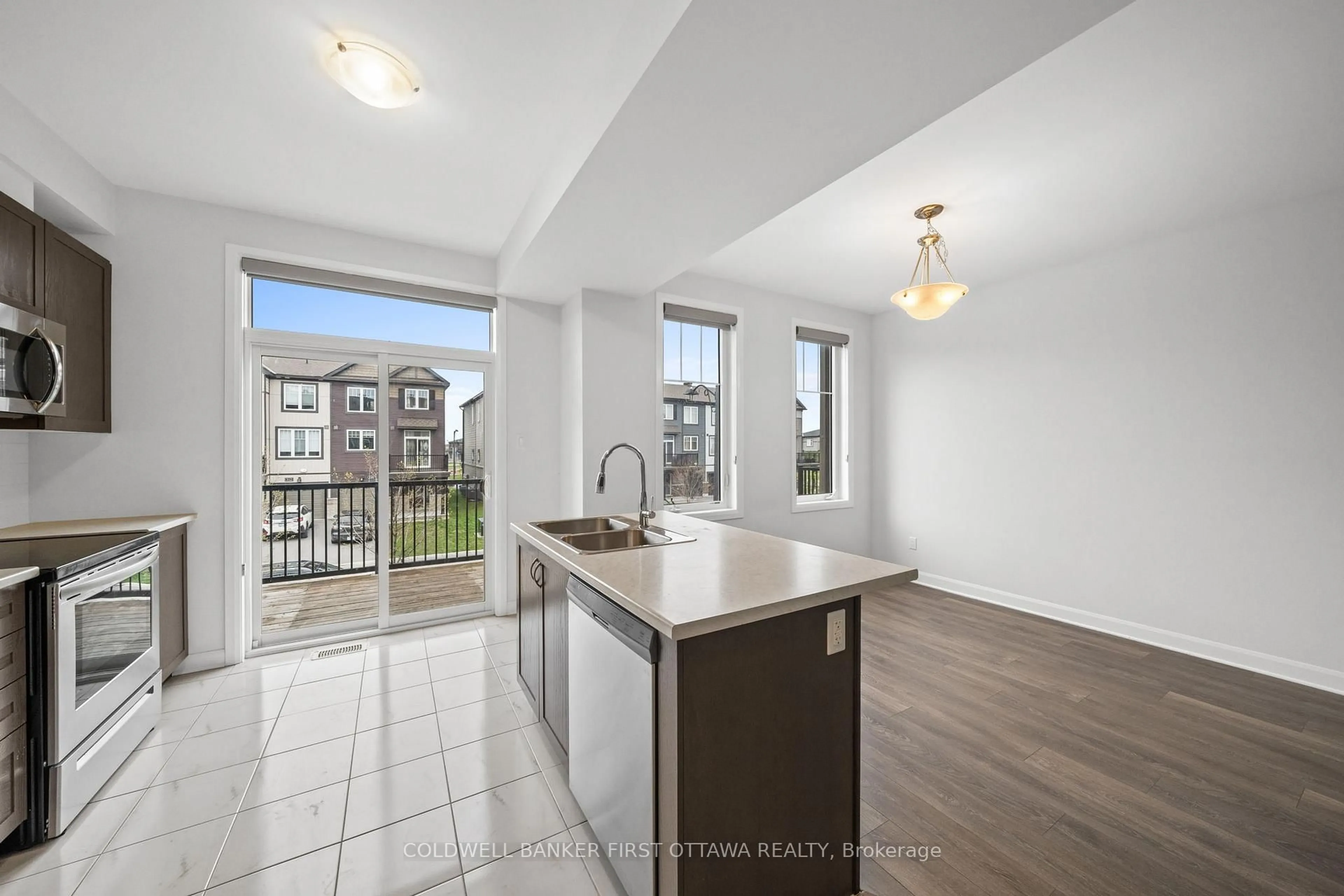 Open concept kitchen, unknown for 511 Clemency Cres, Ottawa Ontario K2J 6R7