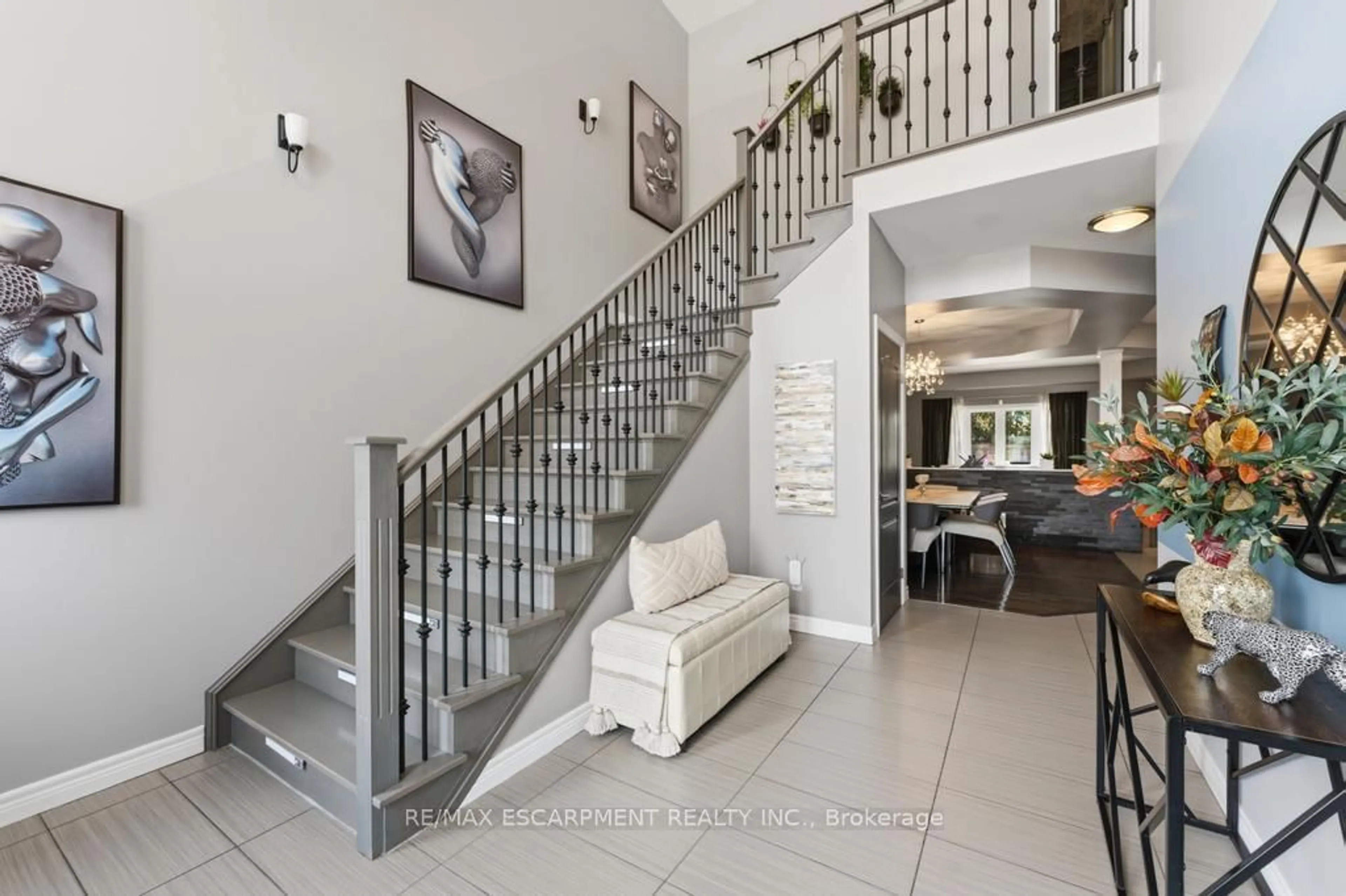 Stairs for 64 Onyx Crt, Hamilton Ontario L8W 4A3