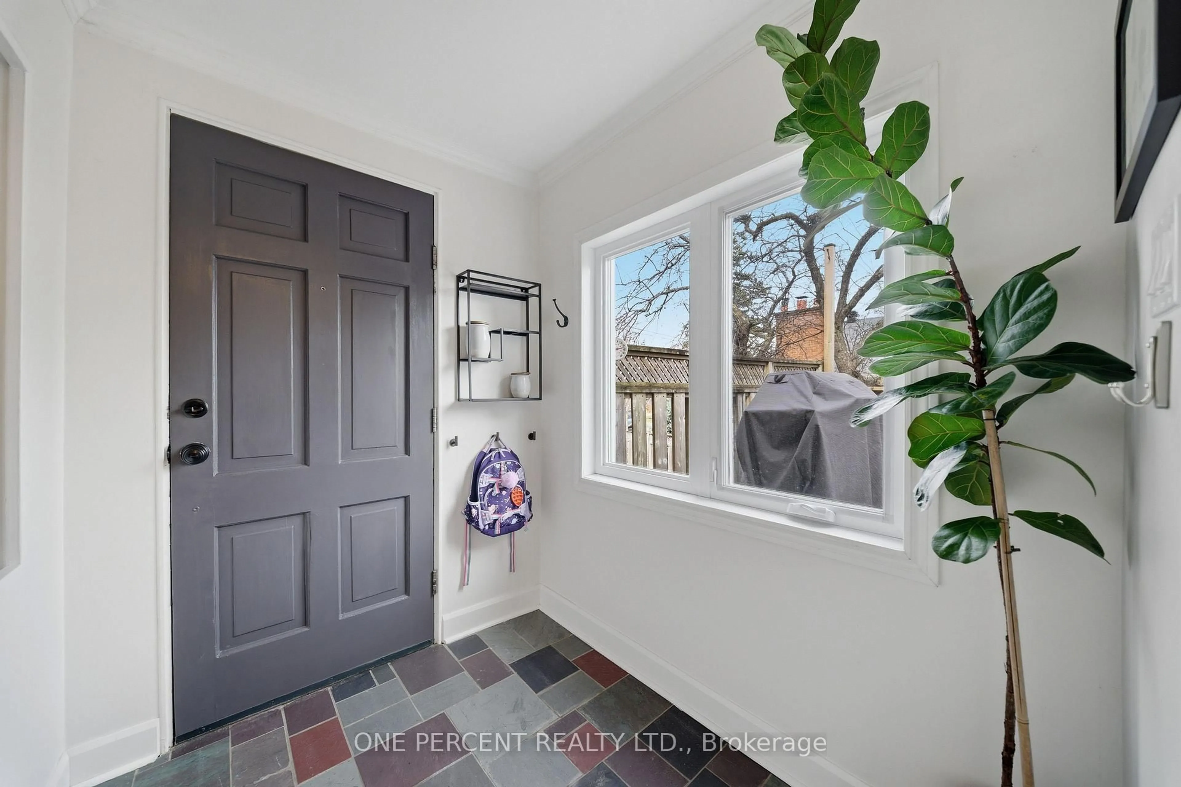 Indoor entryway for 69 Burland St, Ottawa Ontario K2B 6J9