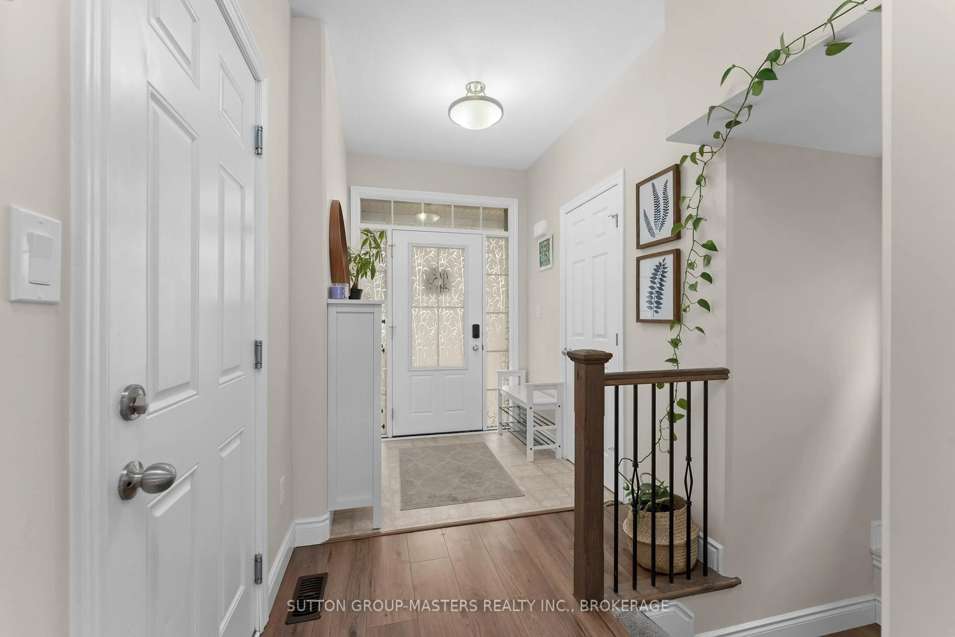 Indoor entryway for 120 Hazlett St, Loyalist Ontario K7N 0C1