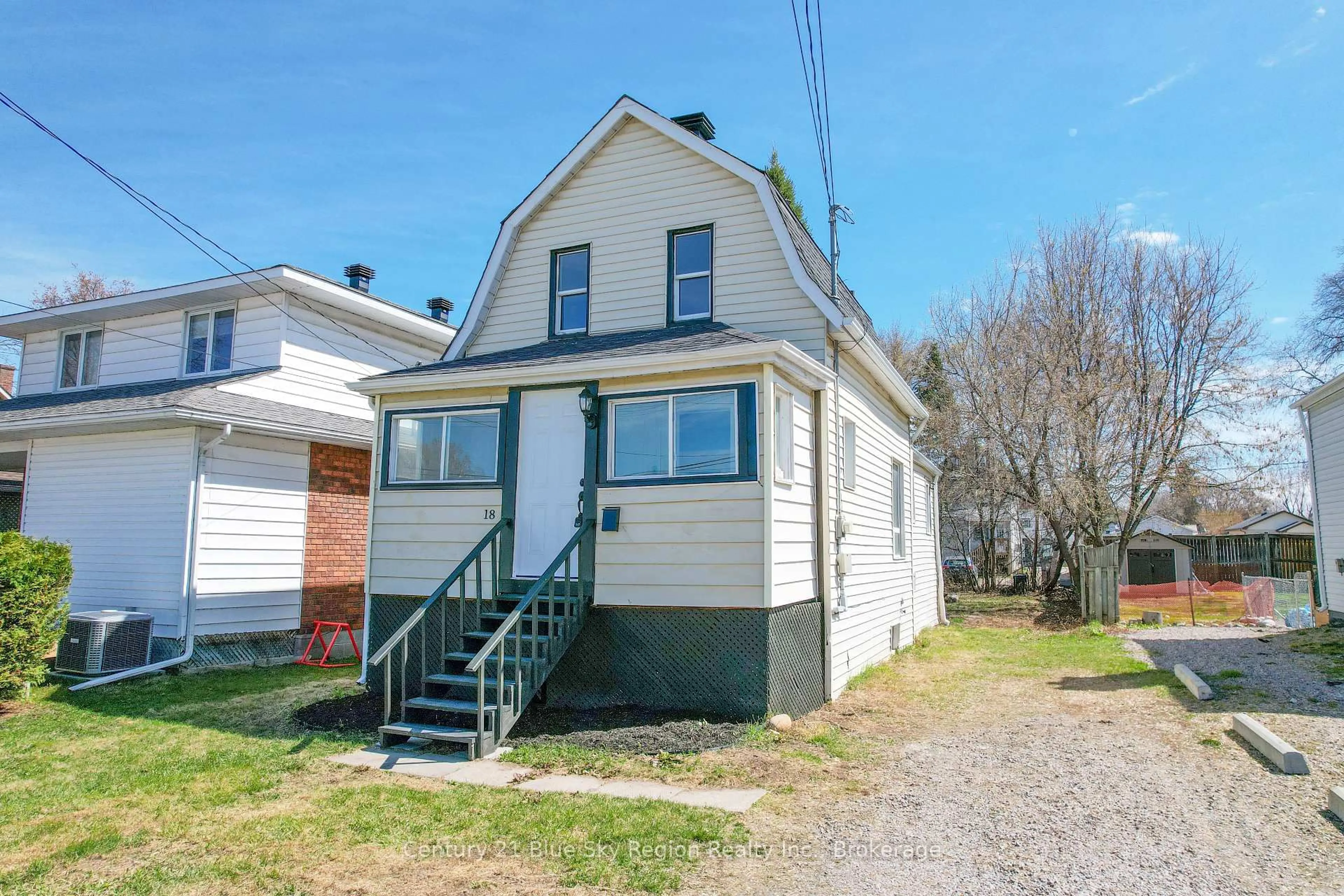 Unknown for 18 Pollard Ave, North Bay Ontario P1A 1Z5