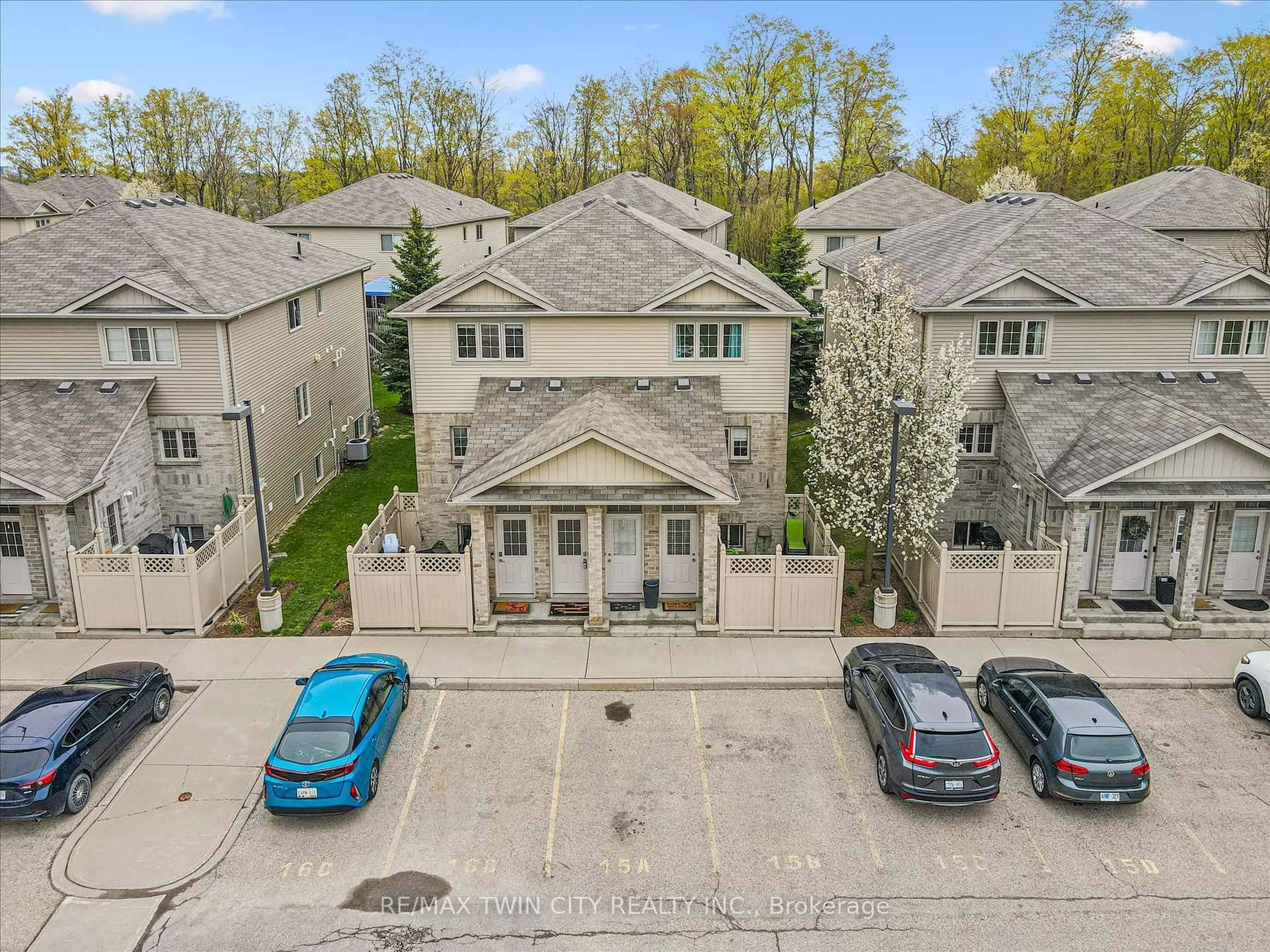 A pic from outside/outdoor area/front of a property/back of a property/a pic from drone, street for 1941 Ottawa St #15B, Kitchener Ontario N2E 0C2