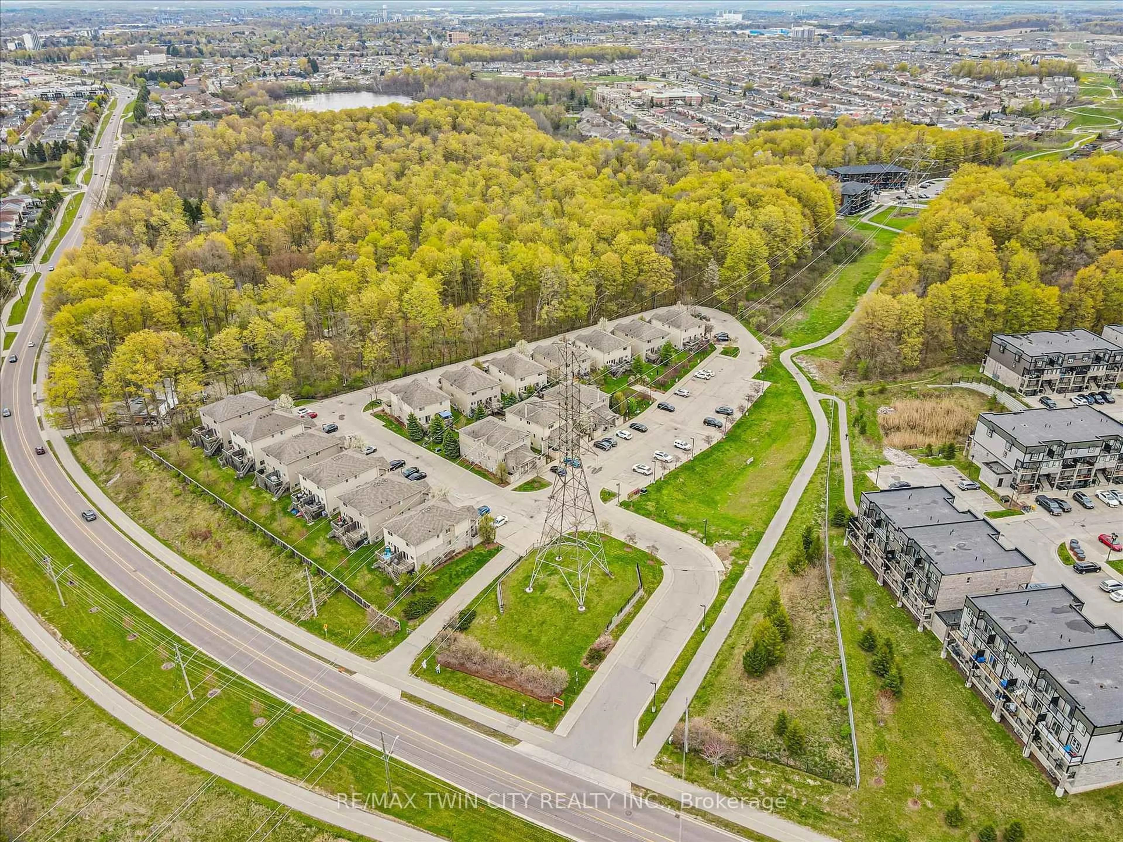 A pic from outside/outdoor area/front of a property/back of a property/a pic from drone, unknown for 1941 Ottawa St #15B, Kitchener Ontario N2E 0C2