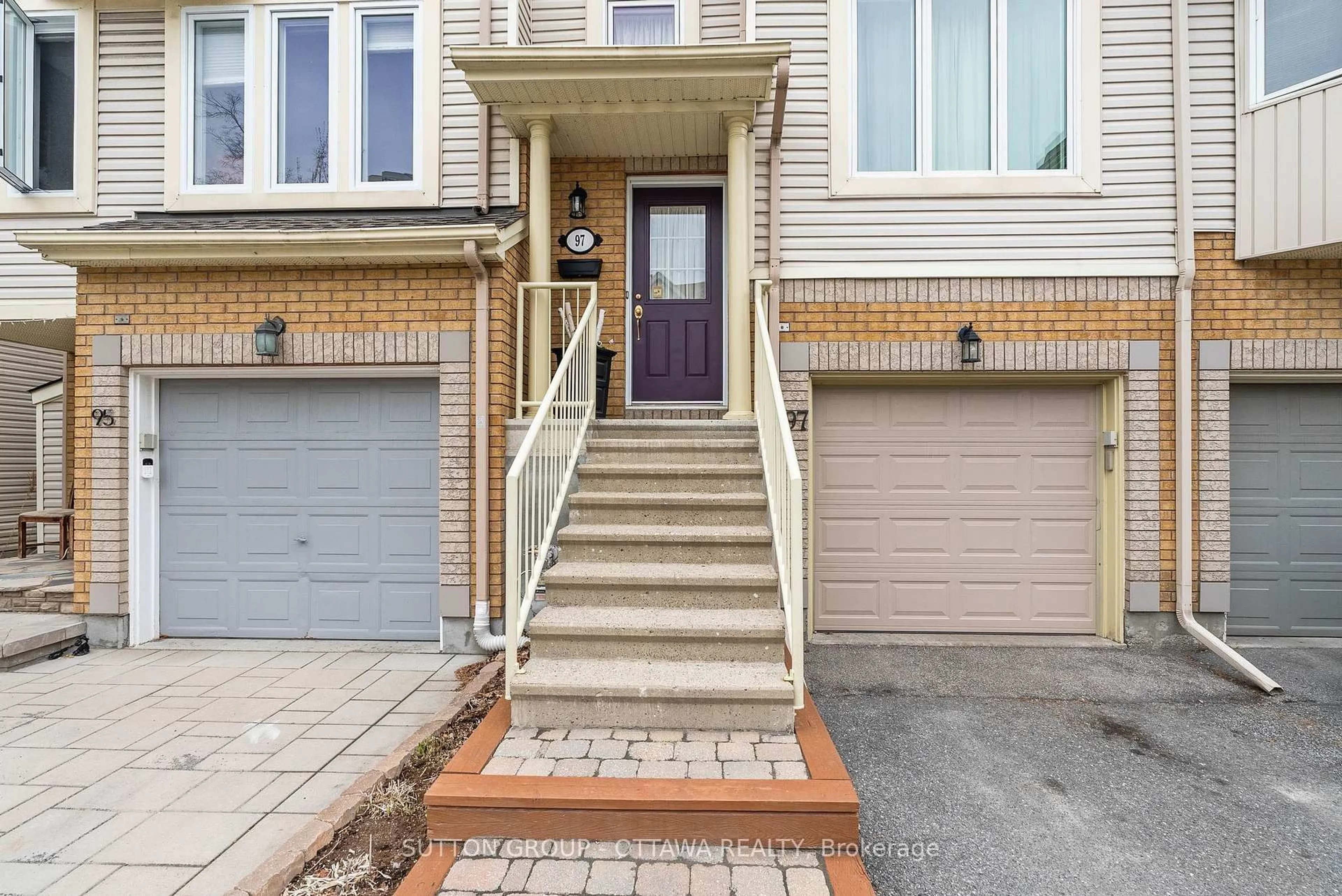 Unknown for 97 Corsica Private, Ottawa Ontario K1G 5Y2