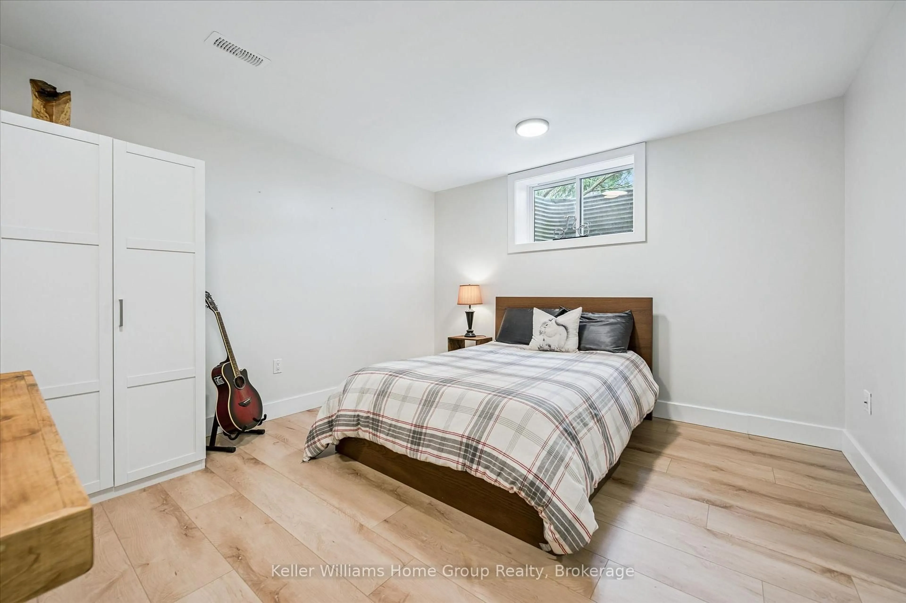 Bedroom with bed, unknown for 7708 Nichol Sideroad 15, Centre Wellington Ontario N1M 2W3