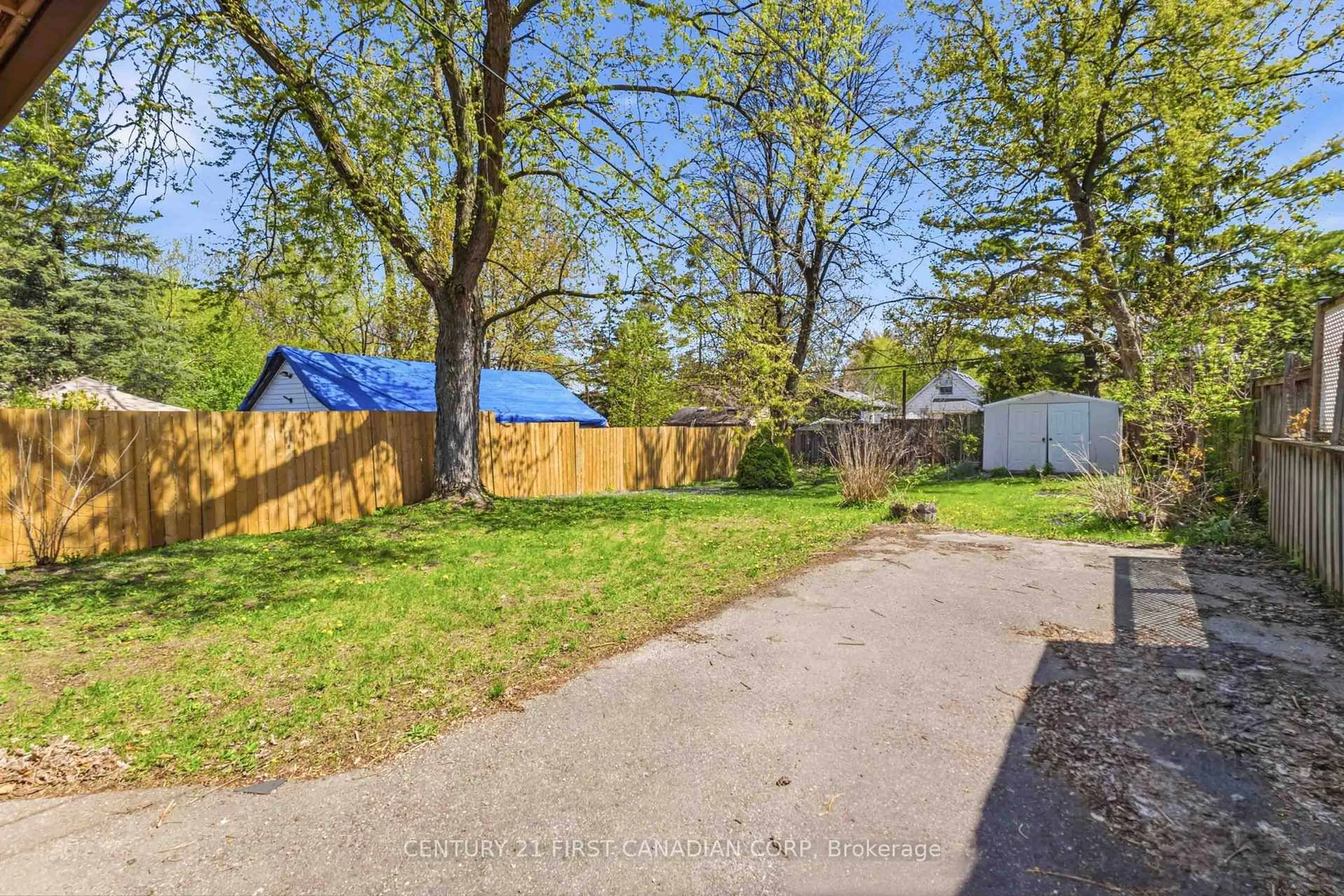 Unknown for 76 Mcnay St, London East Ontario N5Y 1K7