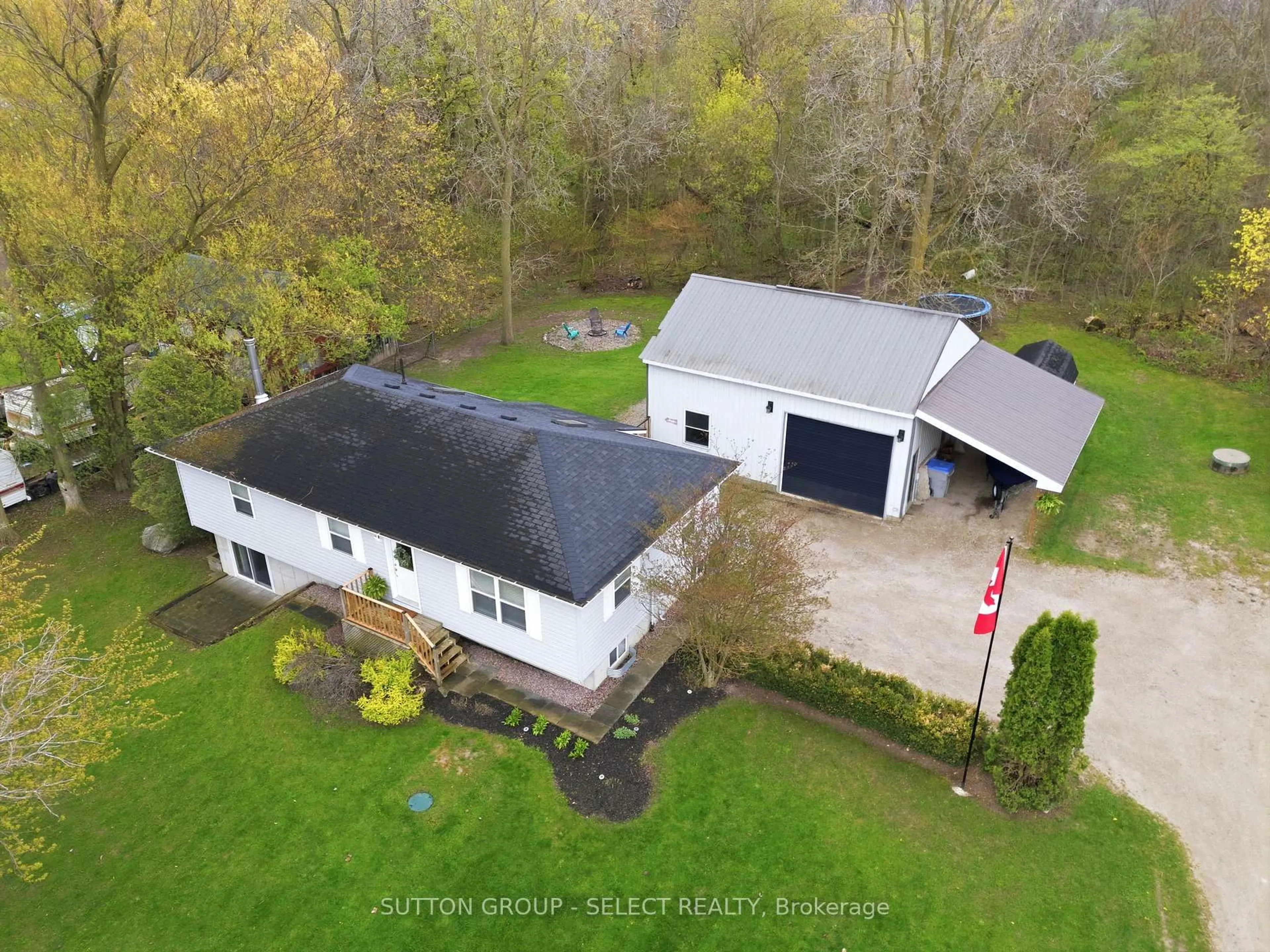 A pic from outside/outdoor area/front of a property/back of a property/a pic from drone, unknown for 41165 Kirkton Rd, South Huron Ontario N0M 1S5