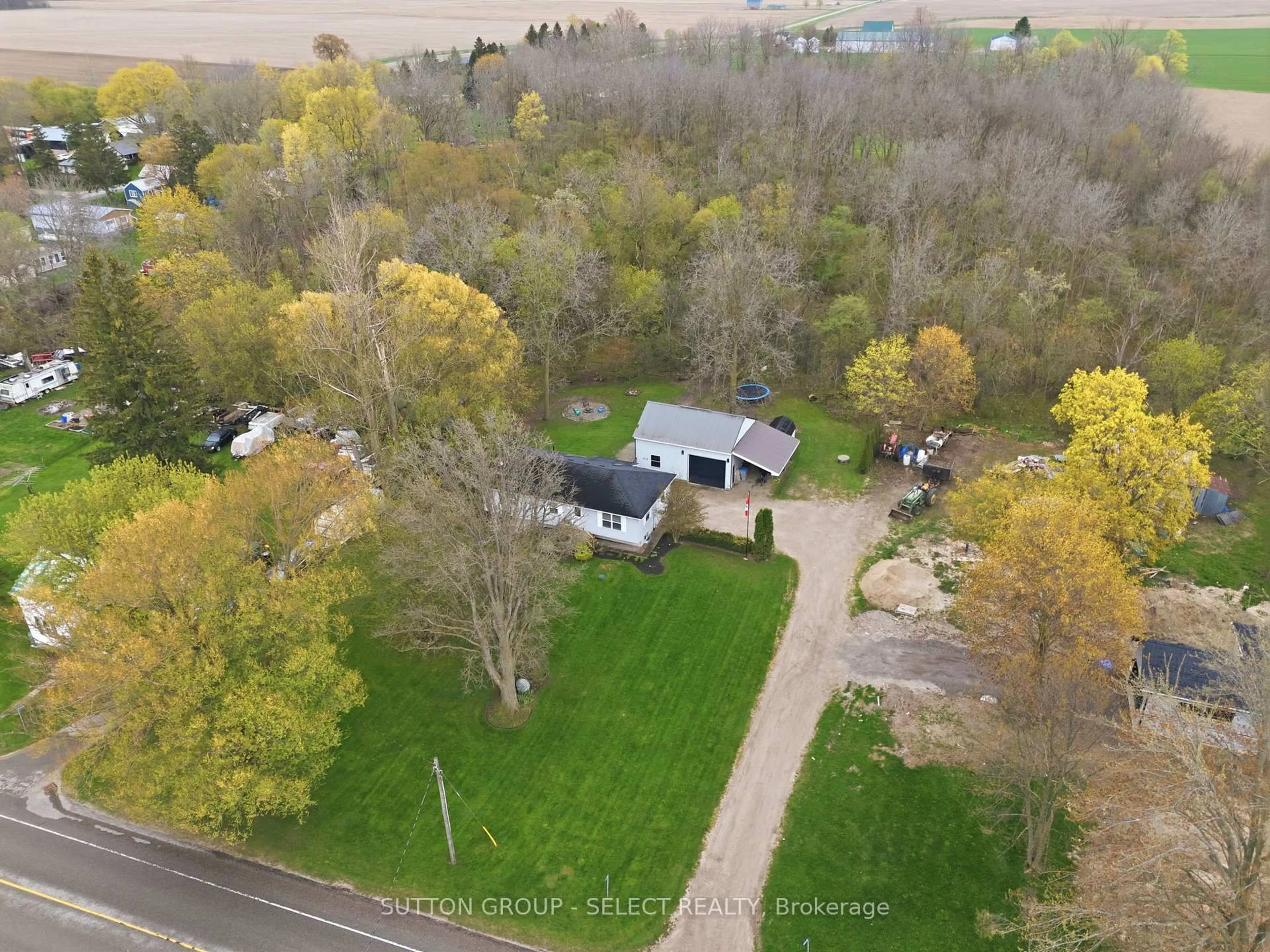 A pic from outside/outdoor area/front of a property/back of a property/a pic from drone, unknown for 41165 Kirkton Rd, South Huron Ontario N0M 1S5