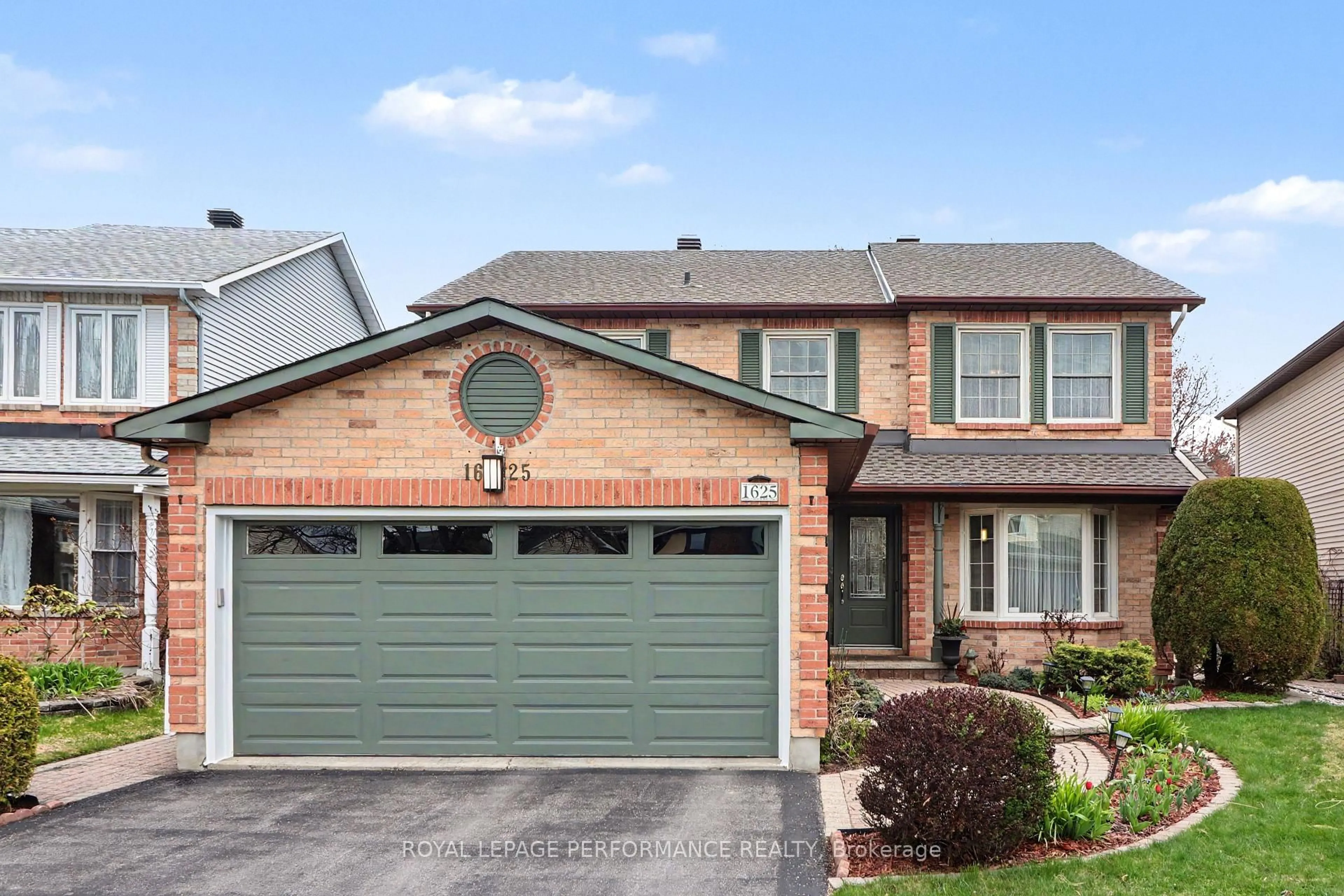 Home with brick exterior material, street for 1625 Sunview Dr, Ottawa Ontario K1C 5C6