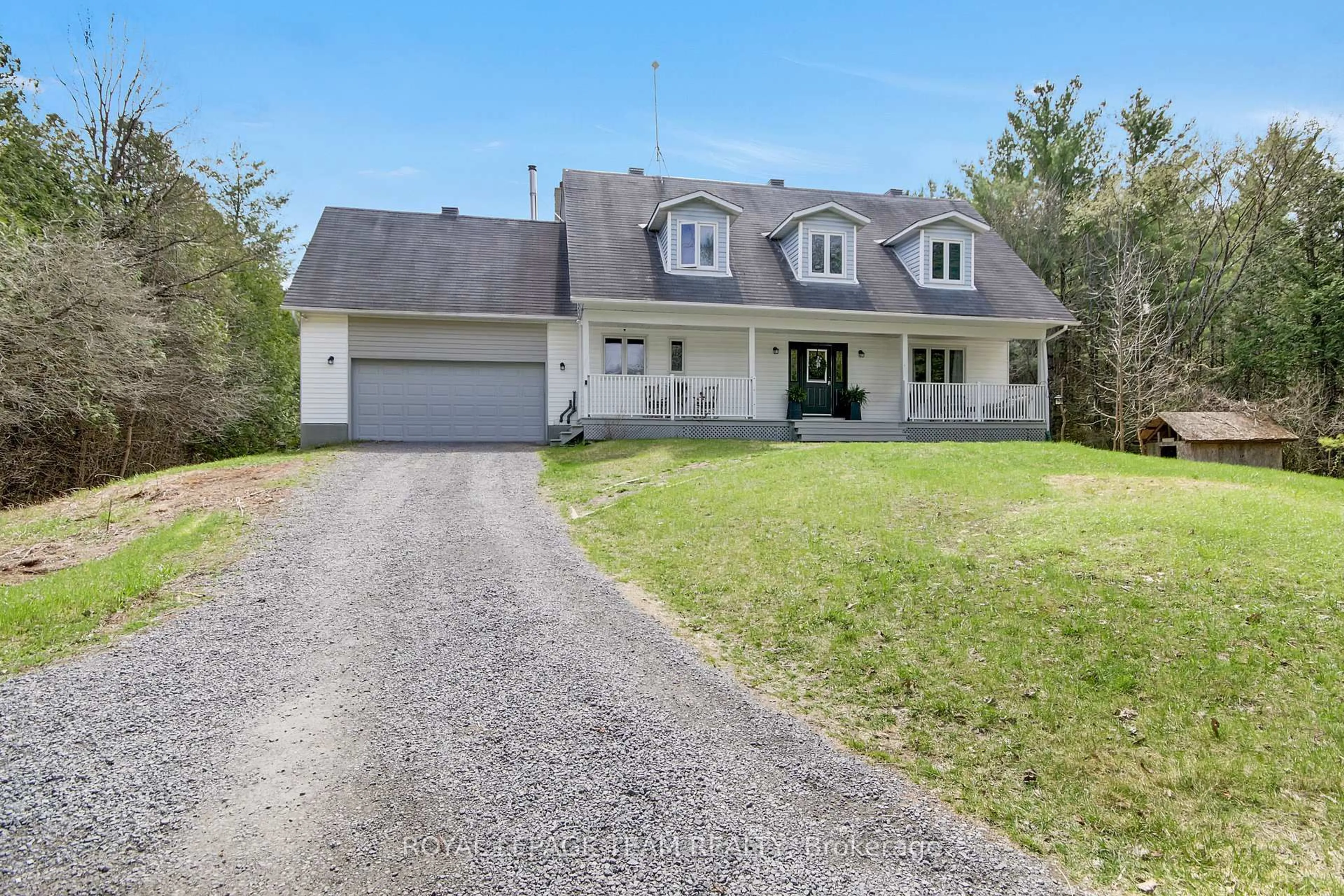 A pic from outside/outdoor area/front of a property/back of a property/a pic from drone, street for 1668 Kilmaurs Side Rd, Ottawa Ontario K0A 3M0