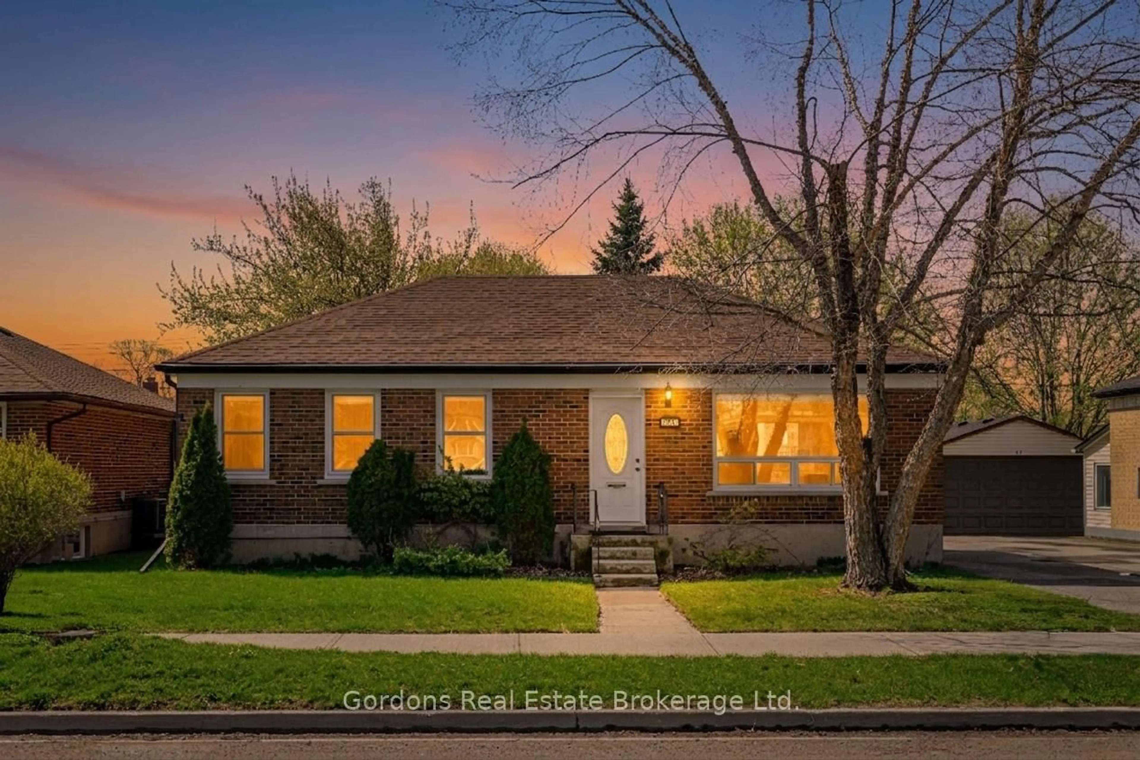 Home with brick exterior material, street for 705 Bellaire St, Peterborough Ontario K9J 3Y7