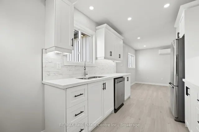 1180 Union St, Kitchener 4