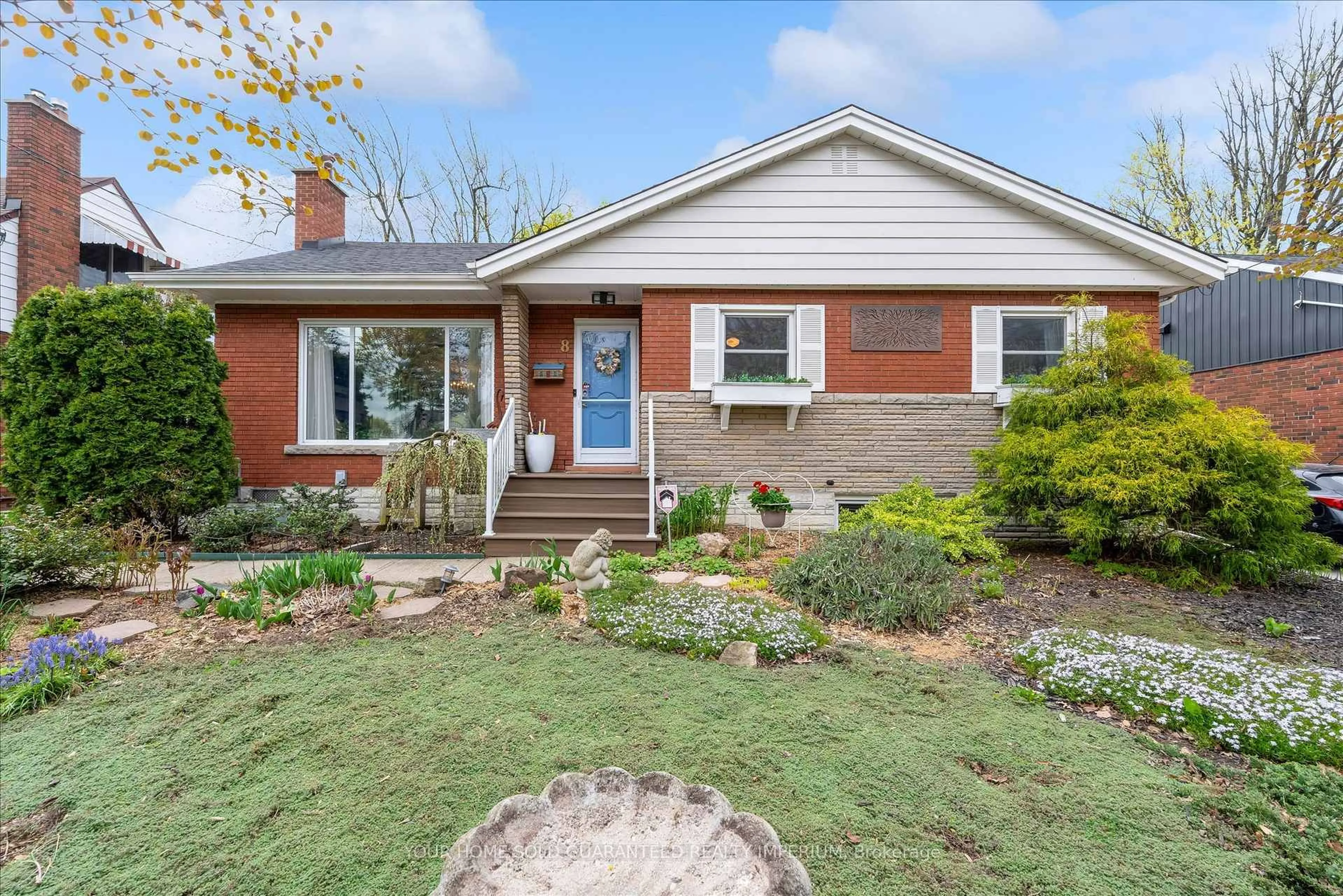 Home with brick exterior material, street for 8 Mulock Ave, Hamilton Ontario L8T 1H3