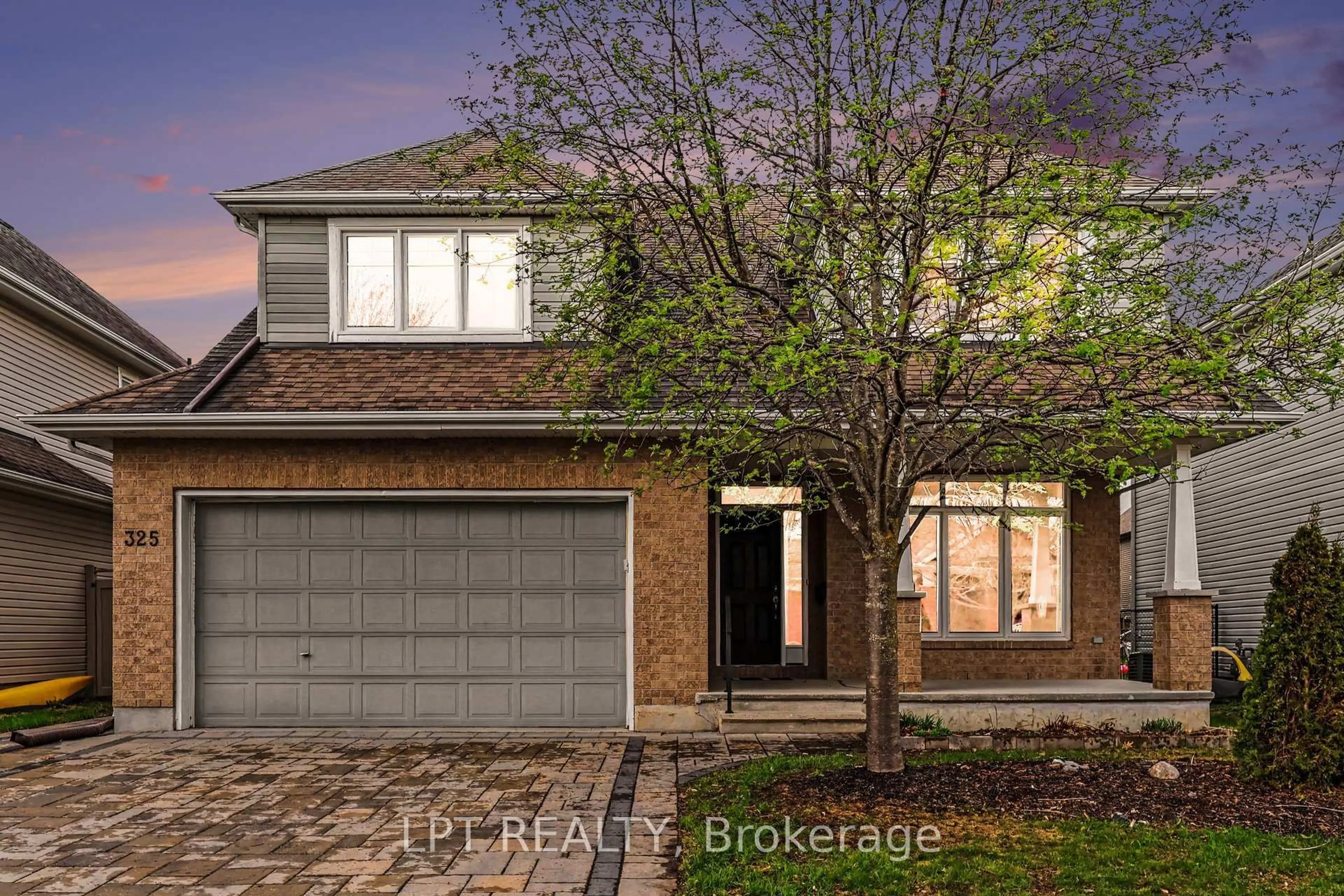 A pic from outside/outdoor area/front of a property/back of a property/a pic from drone, street for 325 Creston Valley Way, Ottawa Ontario K1T 0G6