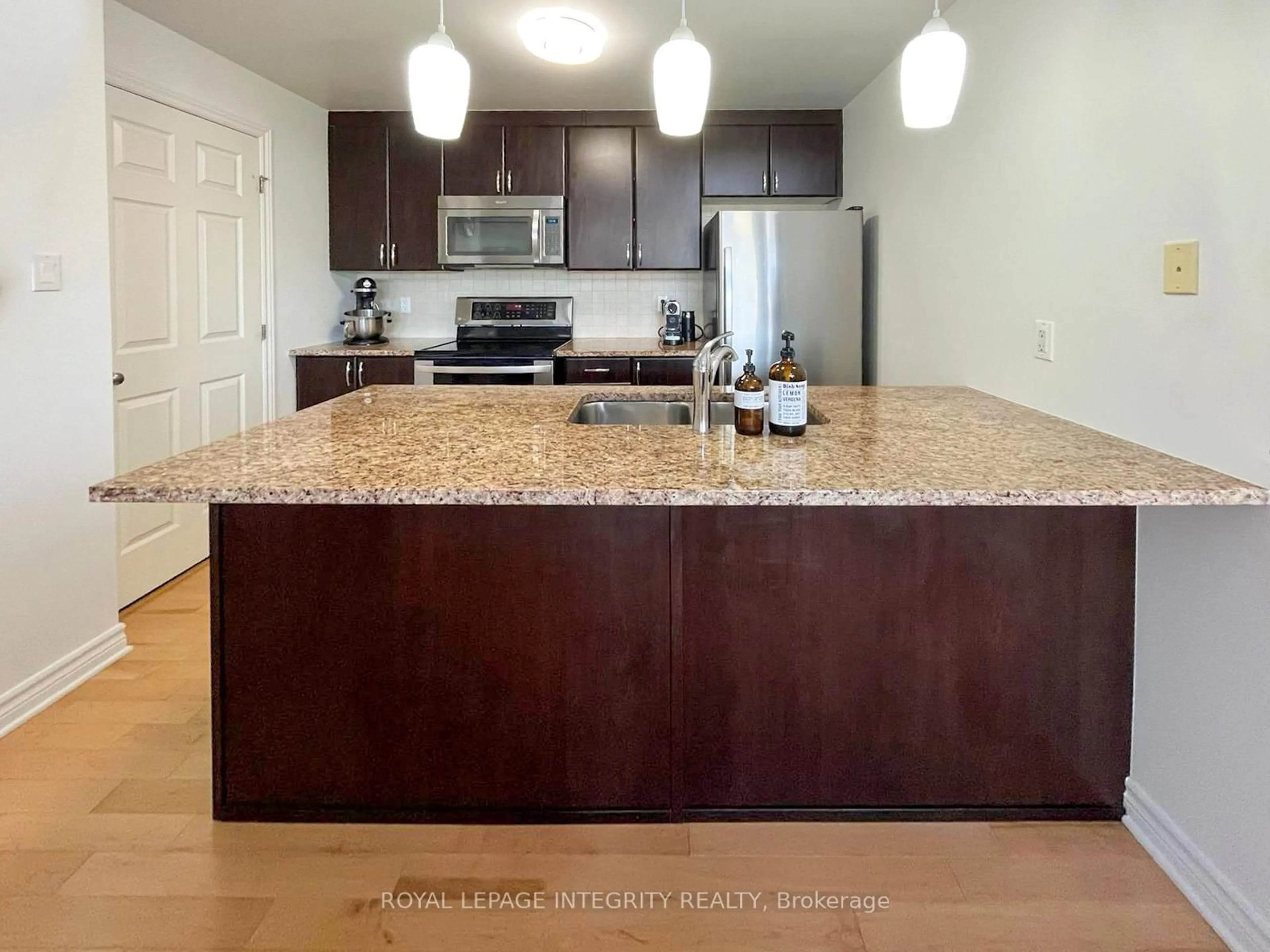 Open concept kitchen, unknown for 105 Fraser Fields Way #K, Ottawa Ontario K2J 5V1