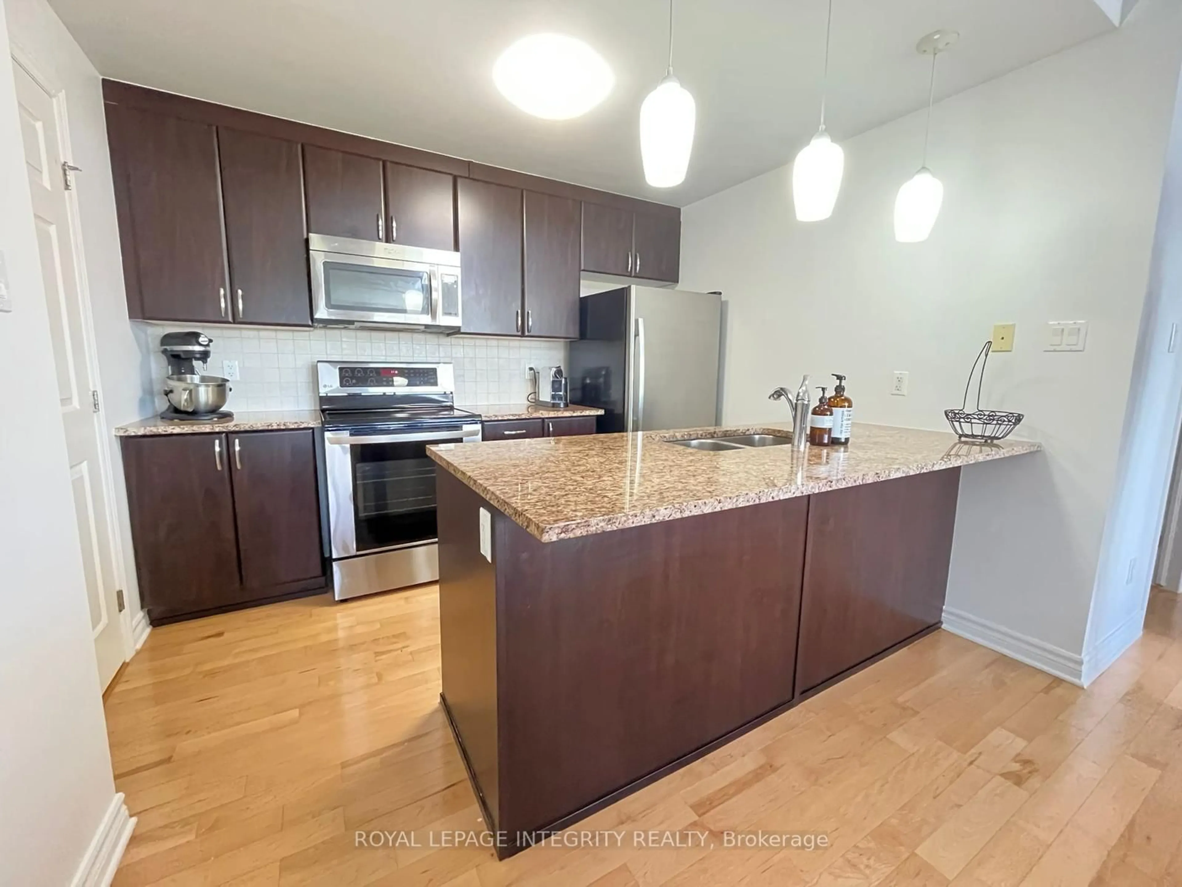 Open concept kitchen, unknown for 105 Fraser Fields Way #K, Ottawa Ontario K2J 5V1