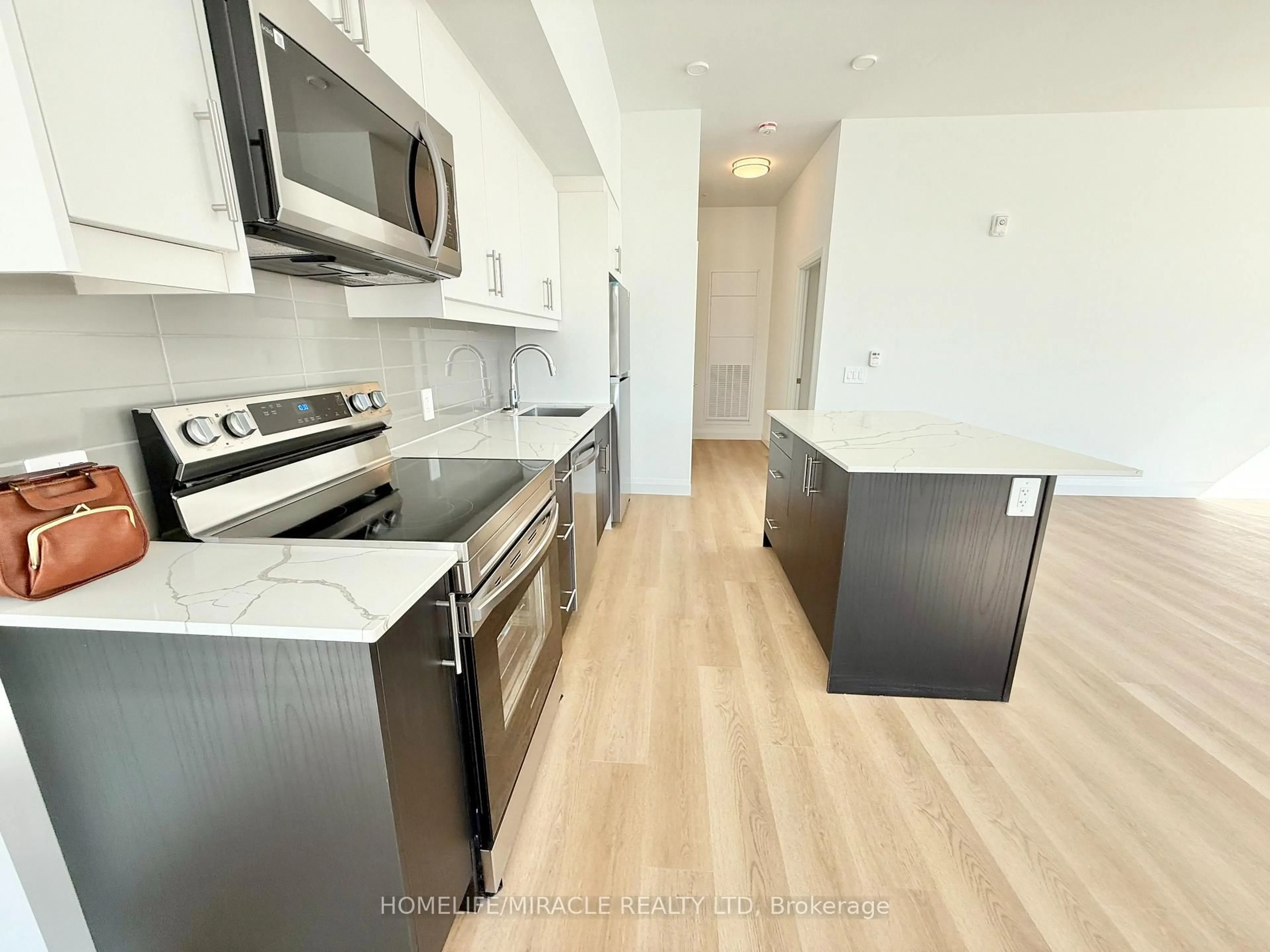 Unknown for 1333 Weber St #104, Kitchener Ontario N2A 1C2