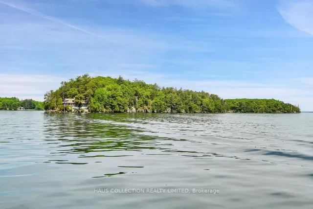 1 LITTLE GRENADIER Island, Leeds and the Thousand Islands 5
