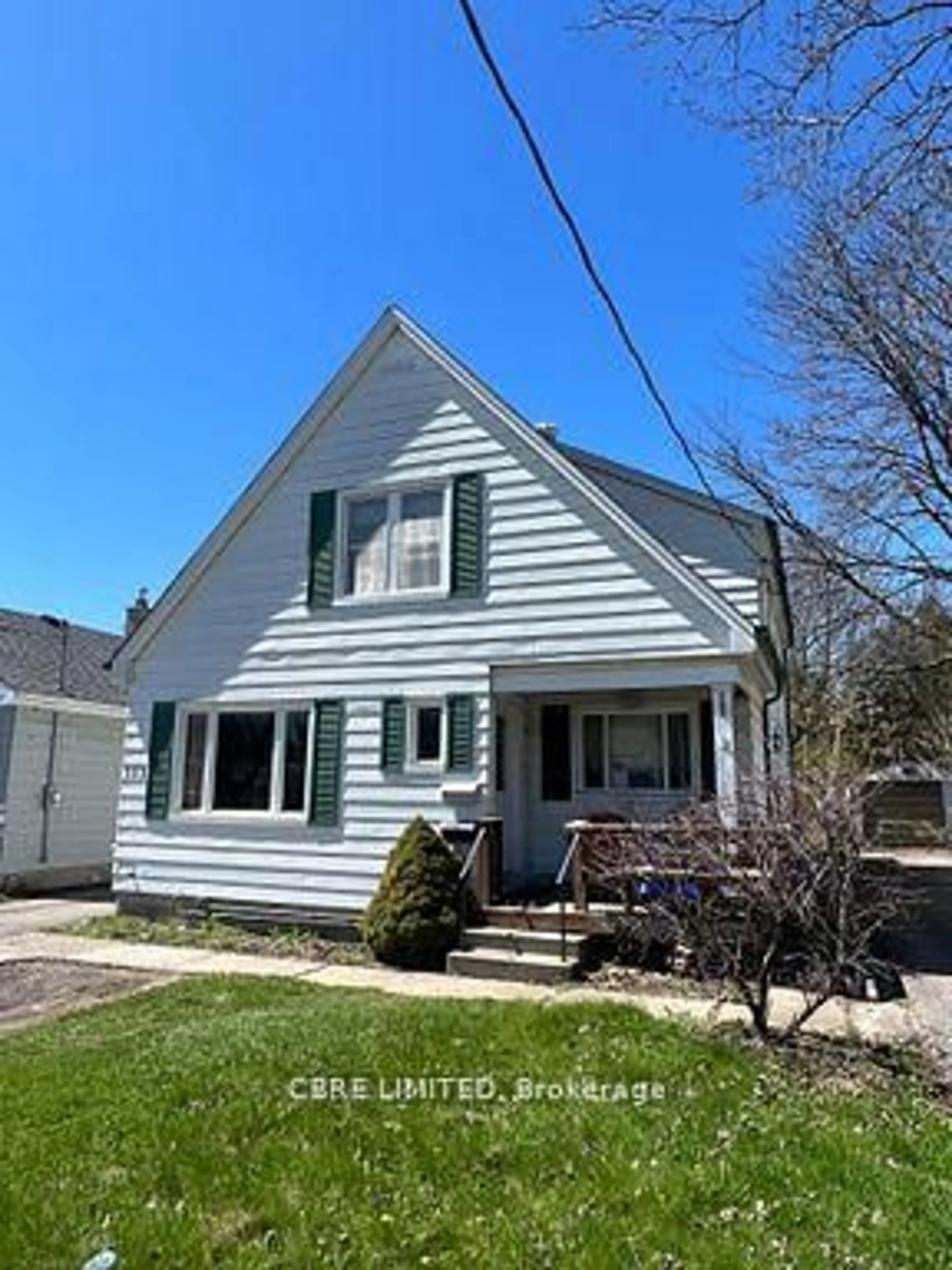 Home with vinyl exterior material, street for 153 Hale St, London East Ontario N5W 1E5